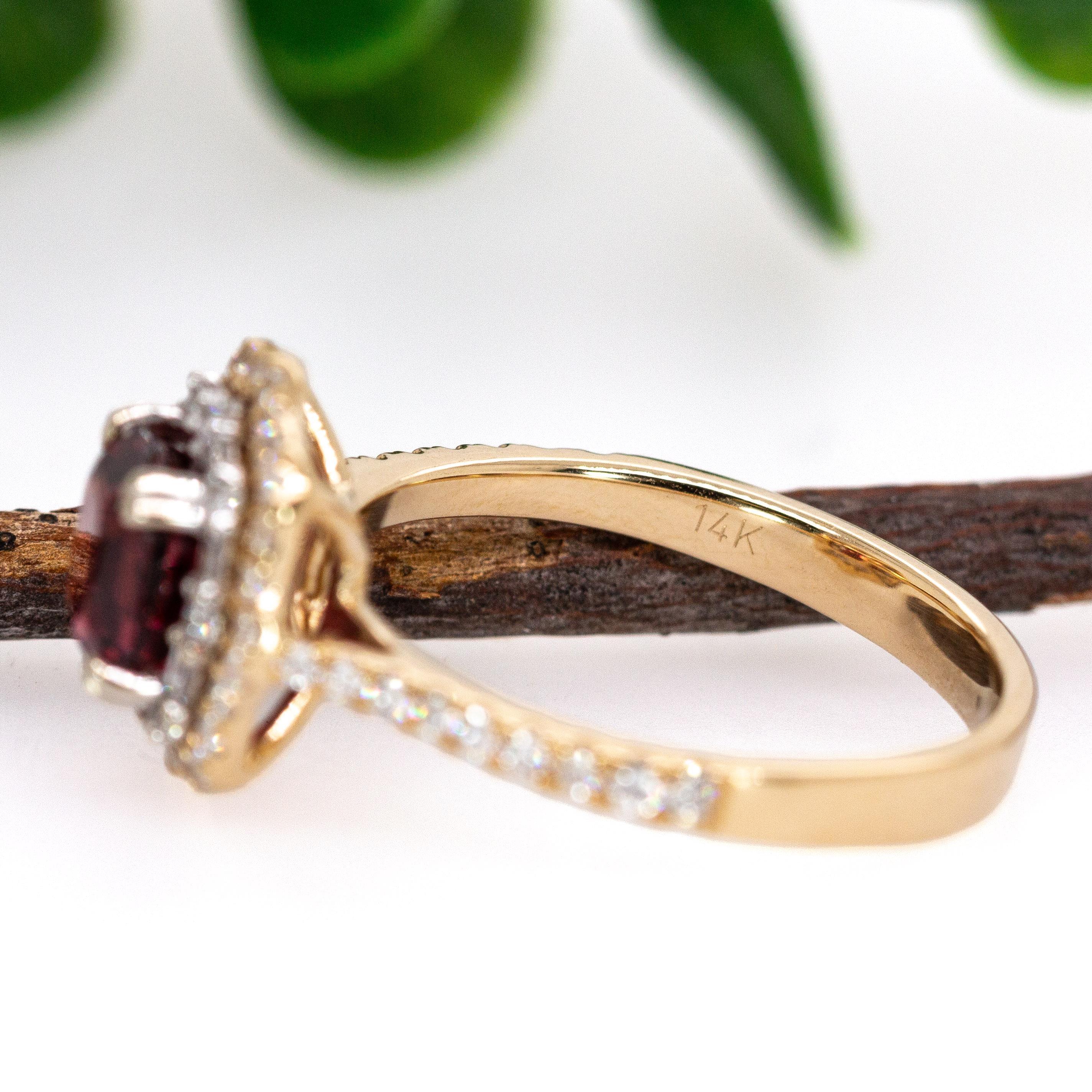 Bague double halo en or 14K 1,7cts grenat rhodolite de Madagascar et diamant naturel Neuf - En vente à Columbus, OH