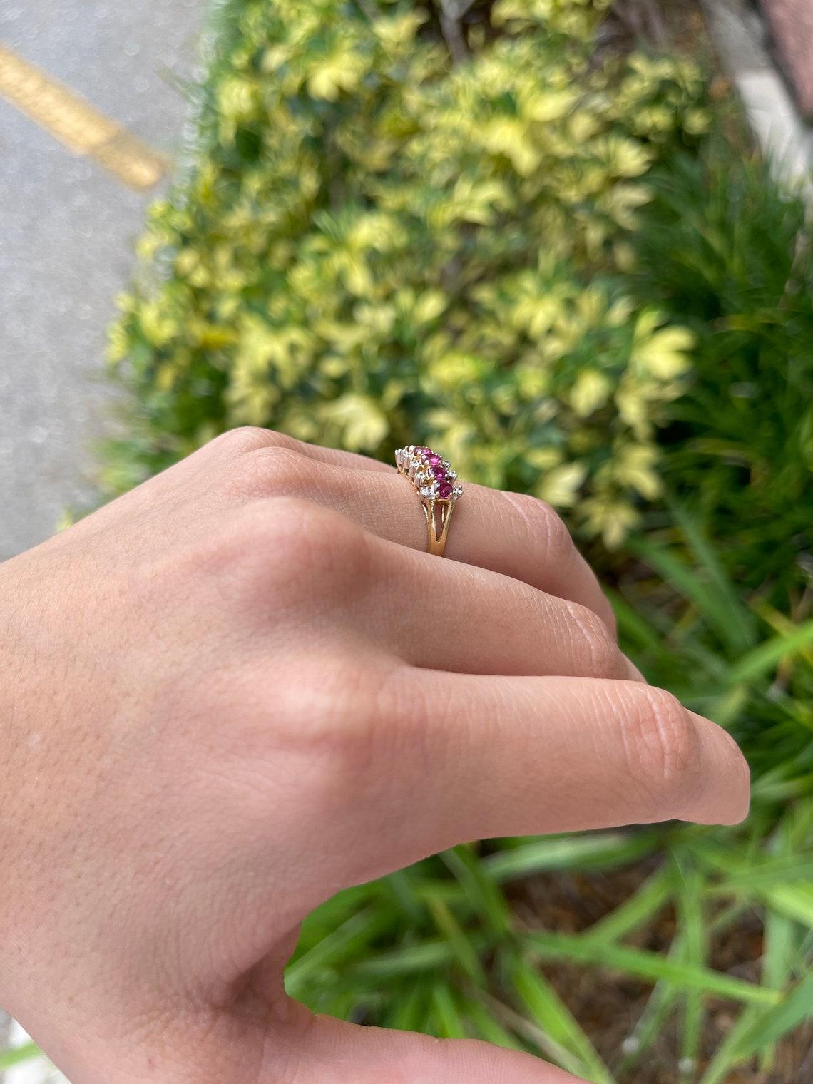 14K Gold 1.80tcw Art Deco Ruby Cocktail Ring, Vintage Ruby Diamond Ring For Sale 1