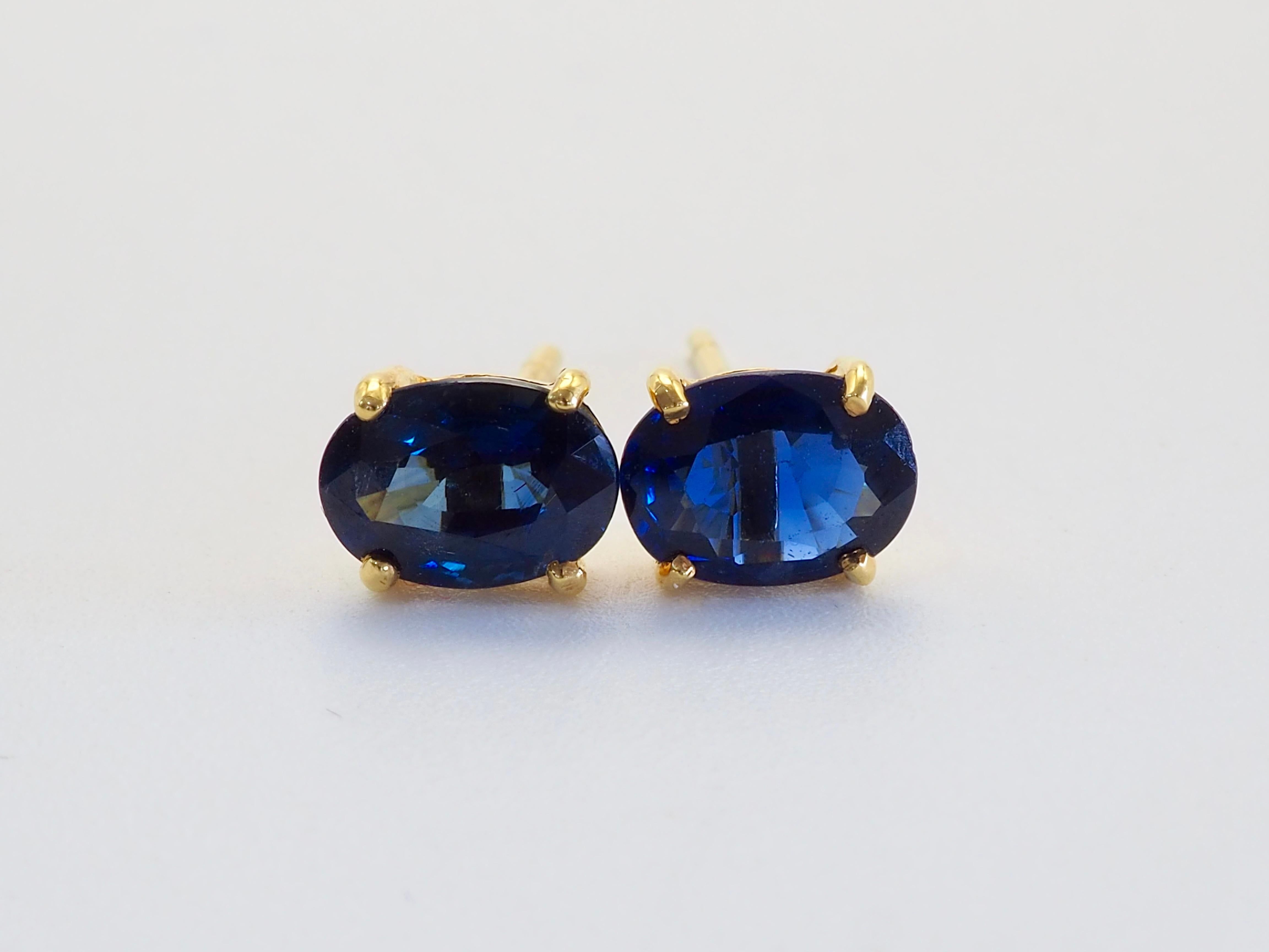 Femenino o masculino Pendientes de oro de 14 quilates con zafiro azul verdoso profundo ovalado de 1,90 ct