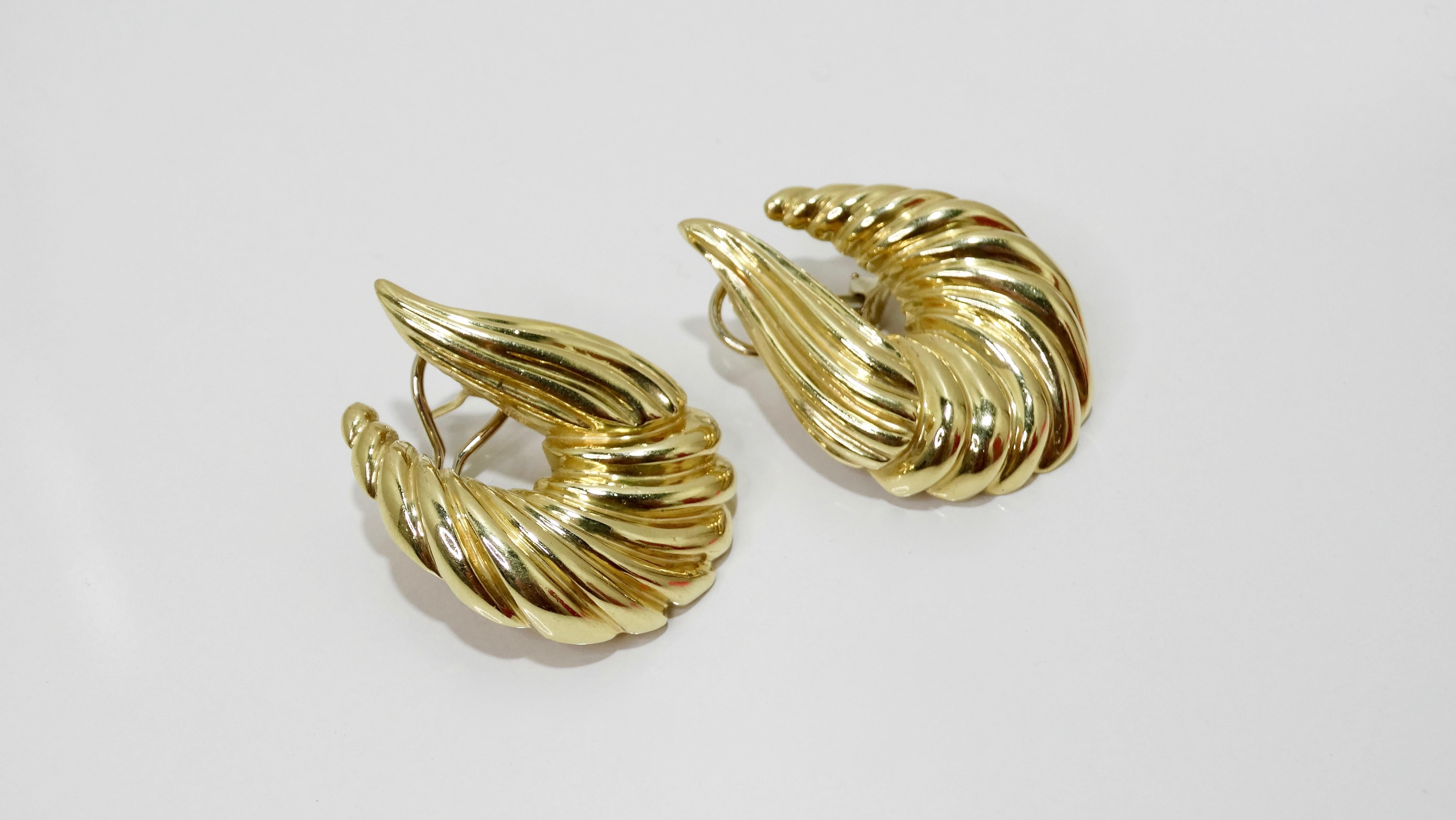 Women's or Men's 14K Gold Shrimp Style Pierced Earrings For Sale