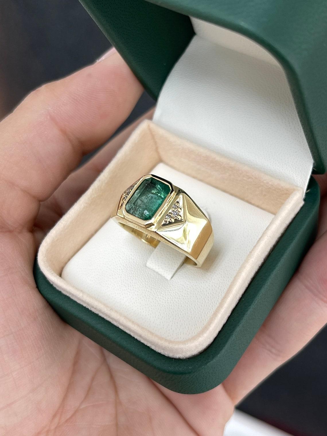 14K Gold 2,73tcw Smaragdschliff Smaragd & Diamant Herrenring, dunkelgrüner vertikaler Vertikaler Ring 4