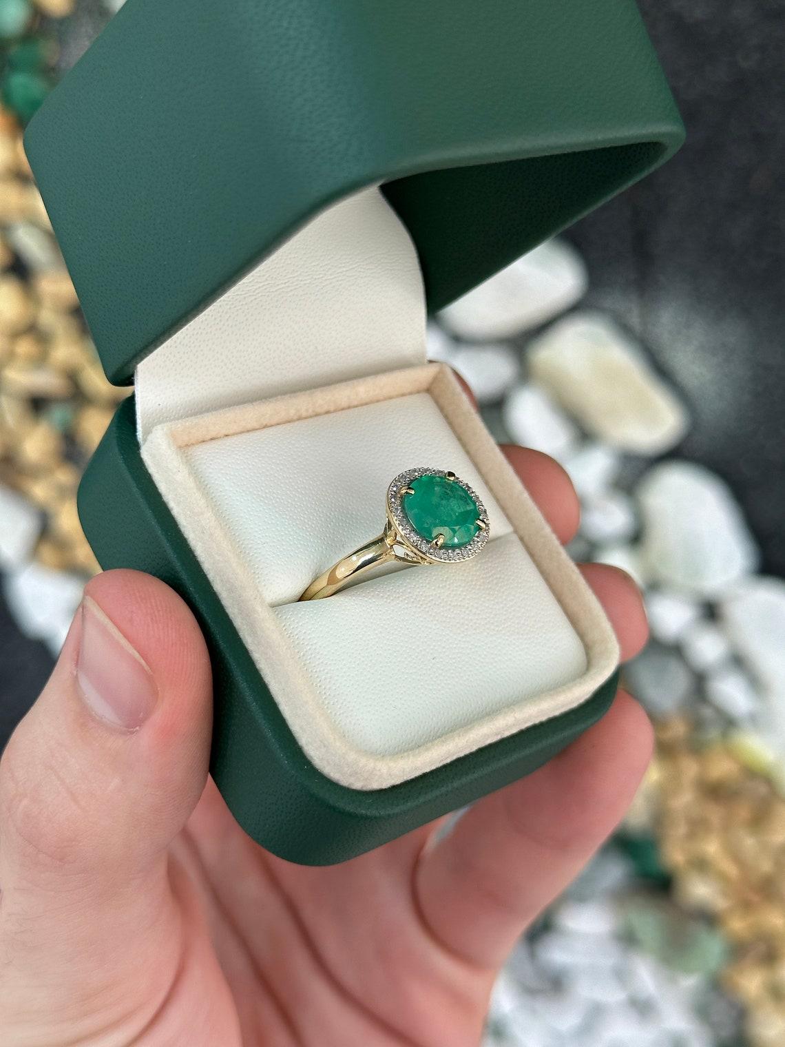 14K Gold 2,80tcw Rundschliff kolumbianischer Smaragd & Diamant Halo-Ring, florale Zacken im Angebot 2
