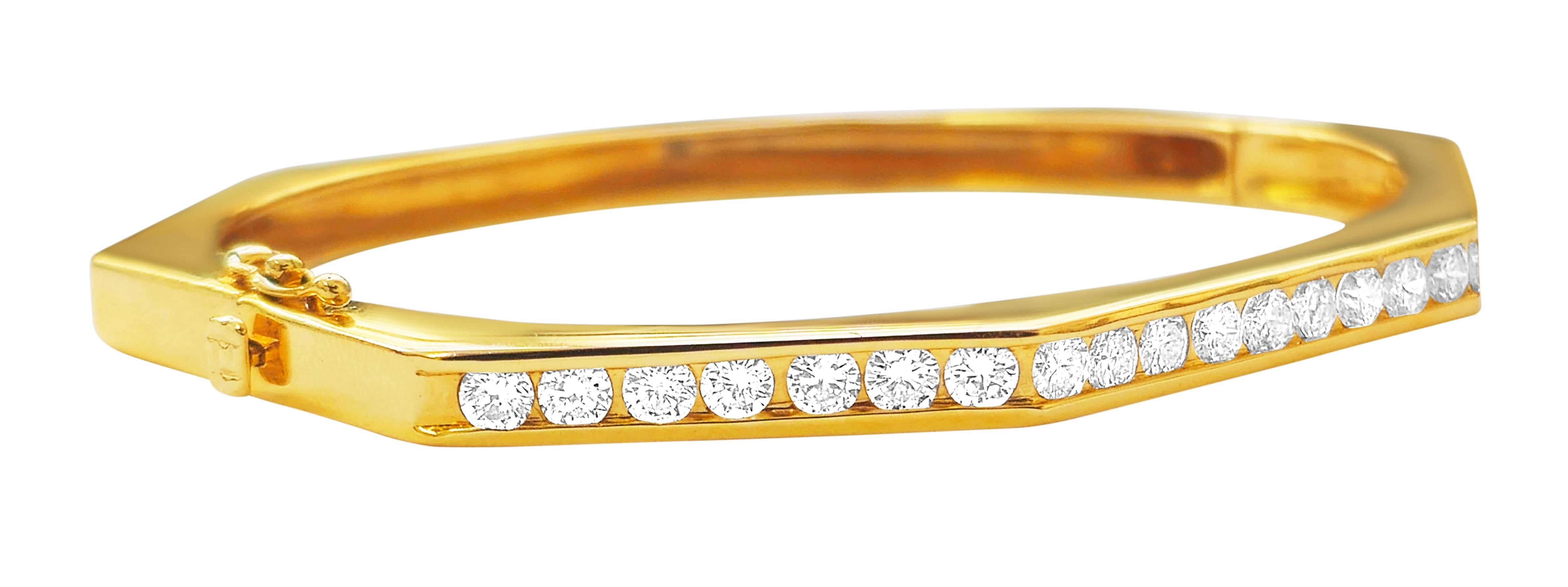 Bracelet en or 14k avec diamant rond de 2ct Excellent état - En vente à Miami, FL