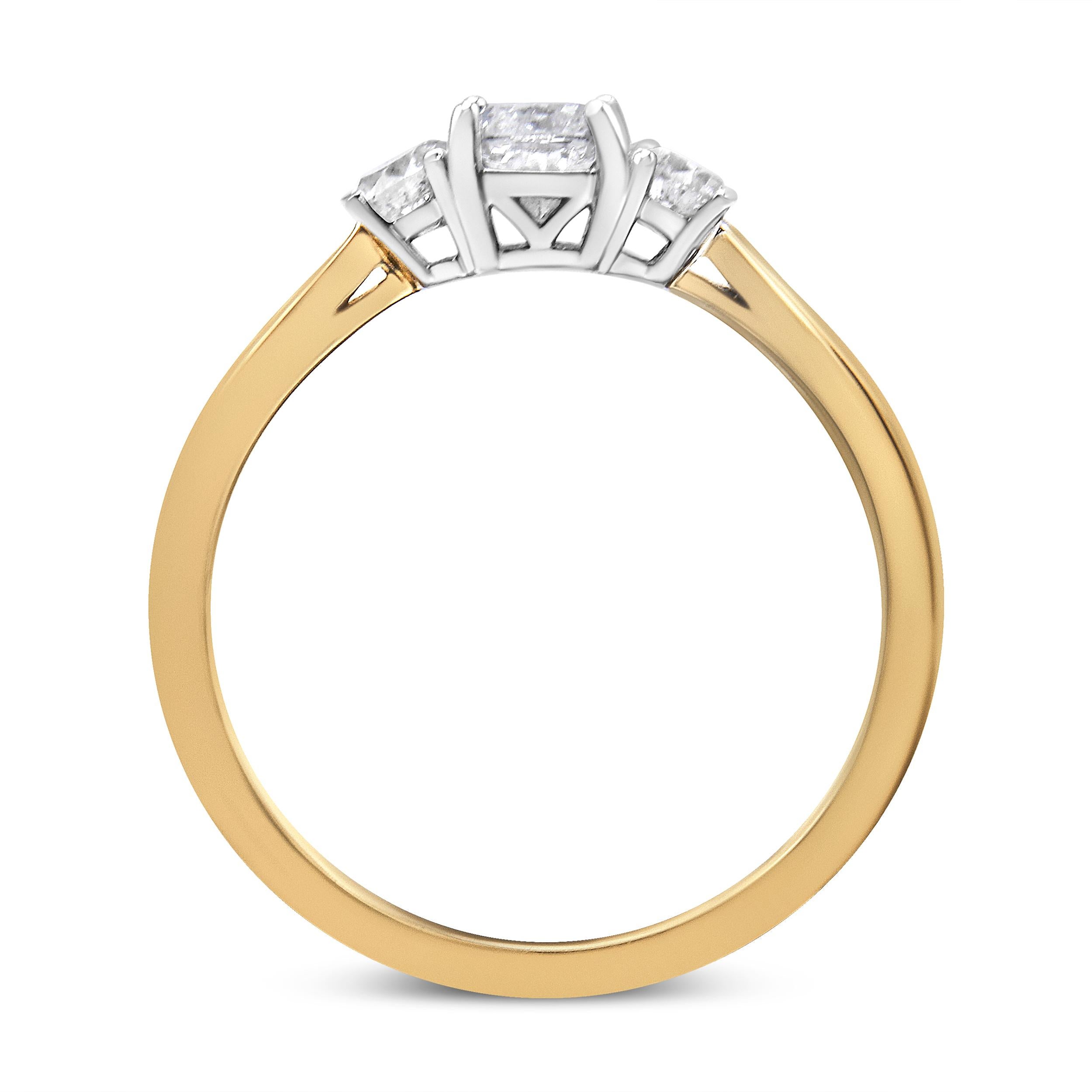 Contemporary 14K Gold 3/4 Carat Diamond Bostonian Style 3 Stone Engagement Ring - Ring Size 7