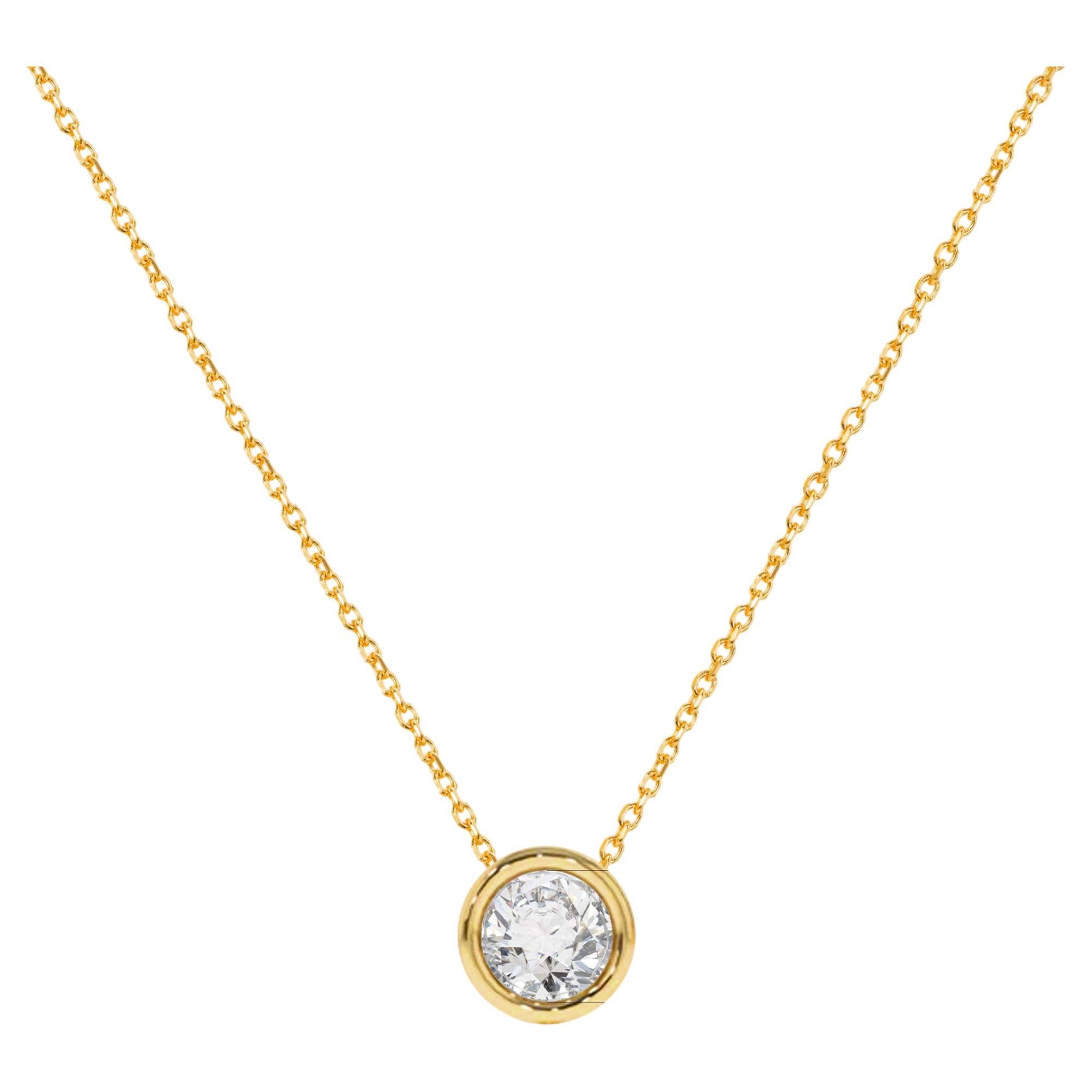 Collier à pendentif solitaire en or 14 carats avec diamants ronds taille brillant de 3 mm en vente