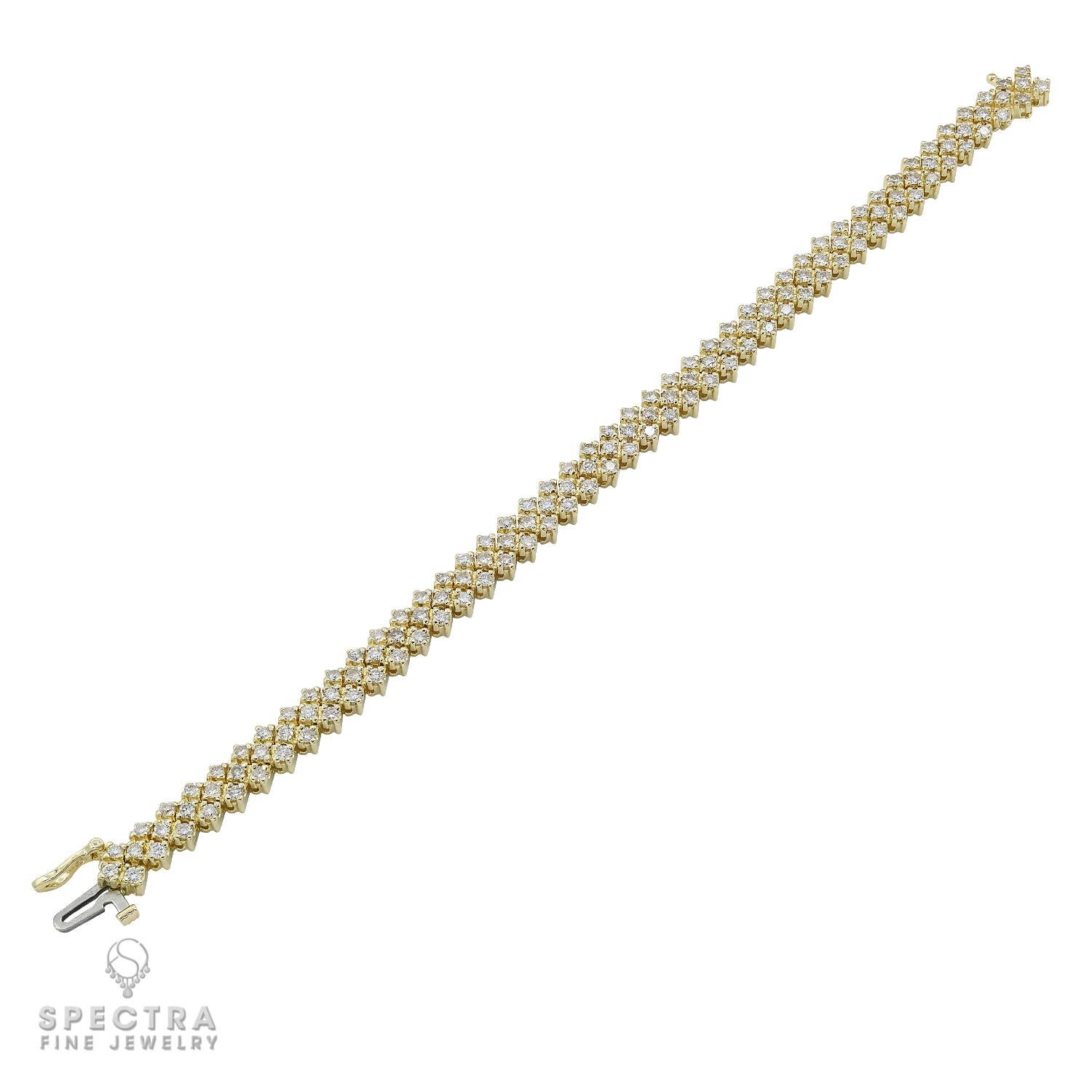 Taille ronde Bracelet en or 14k à 3 rangées de diamants en vente