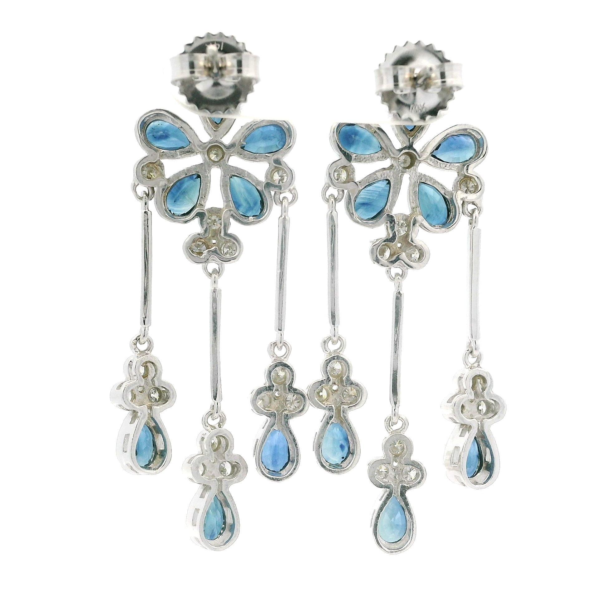 Orecchini pendenti floreali in oro 14k con zaffiro e diamante a grana fine In condizioni ottime in vendita a Montclair, NJ