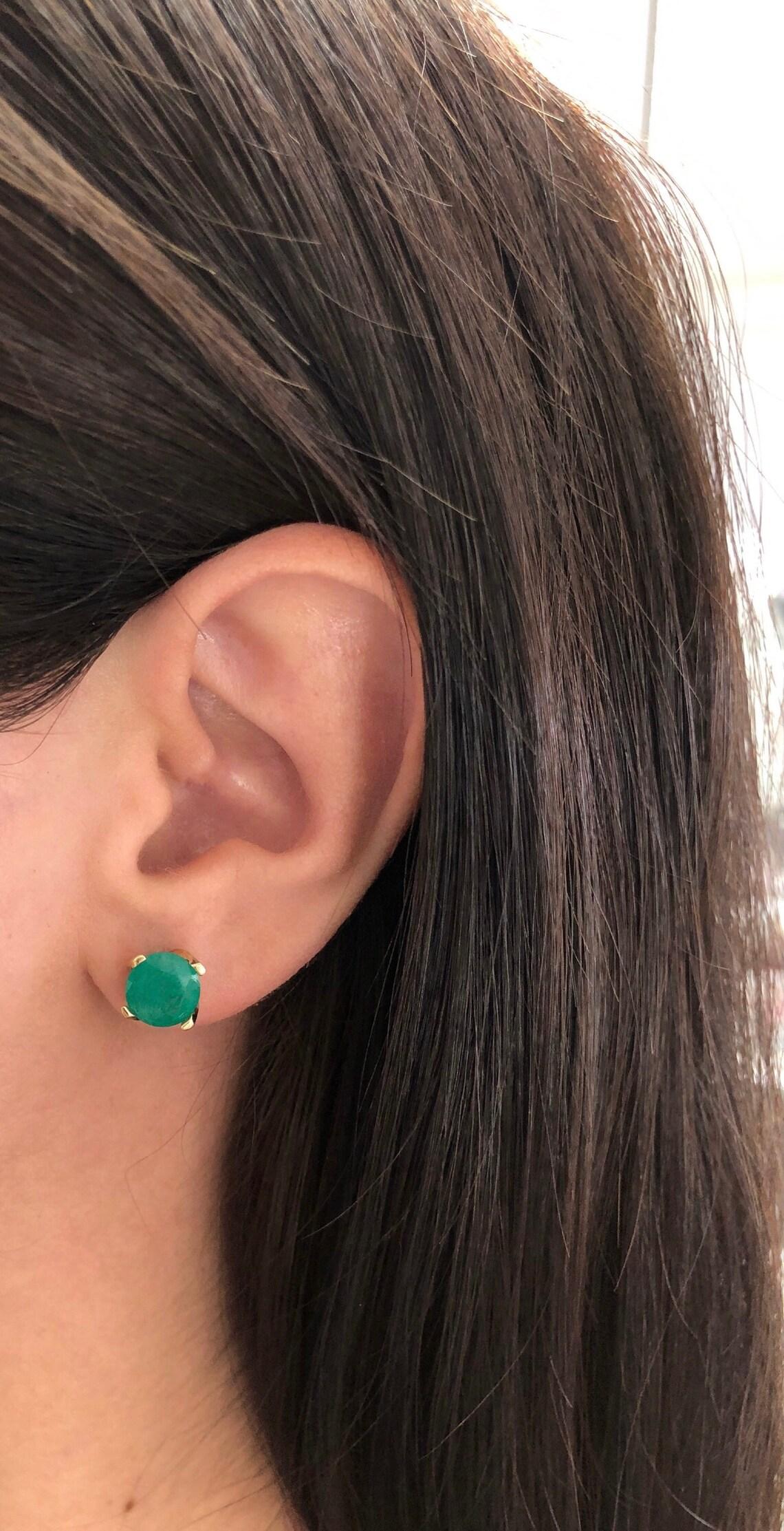 Moderne Boucles d'oreilles en or 14K 3.75tcw Round Cut Colombian Emerald Stud Ears 7.8mm en vente