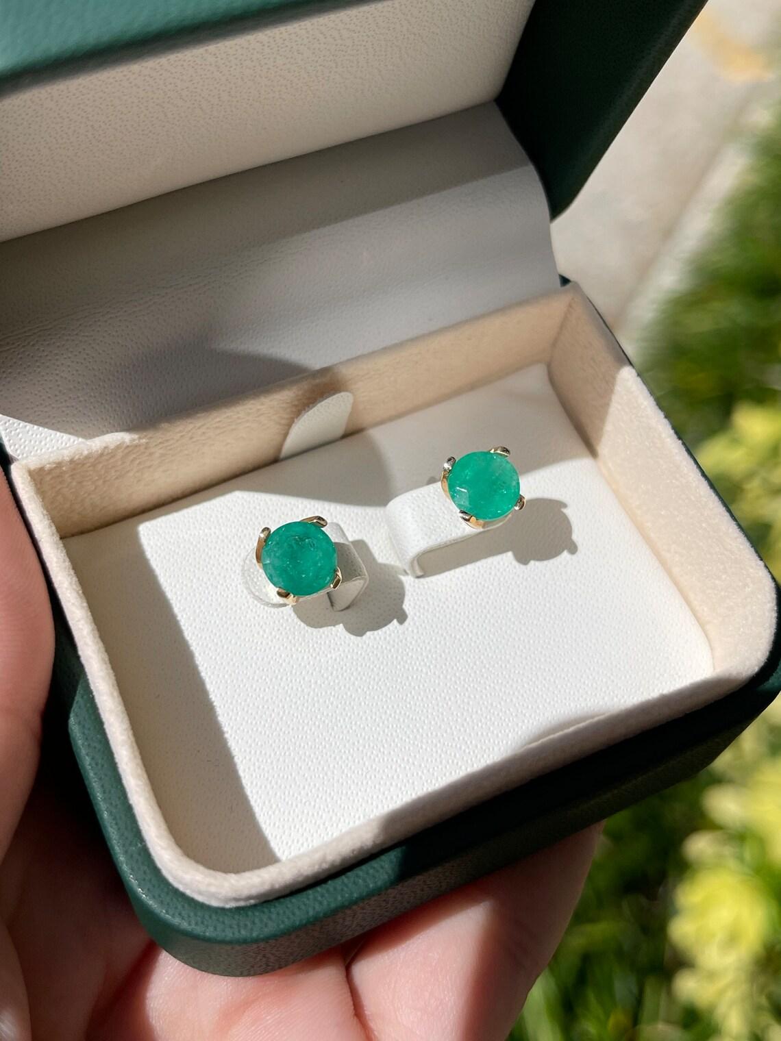 Boucles d'oreilles en or 14K 3.75tcw Round Cut Colombian Emerald Stud Ears 7.8mm Pour femmes en vente