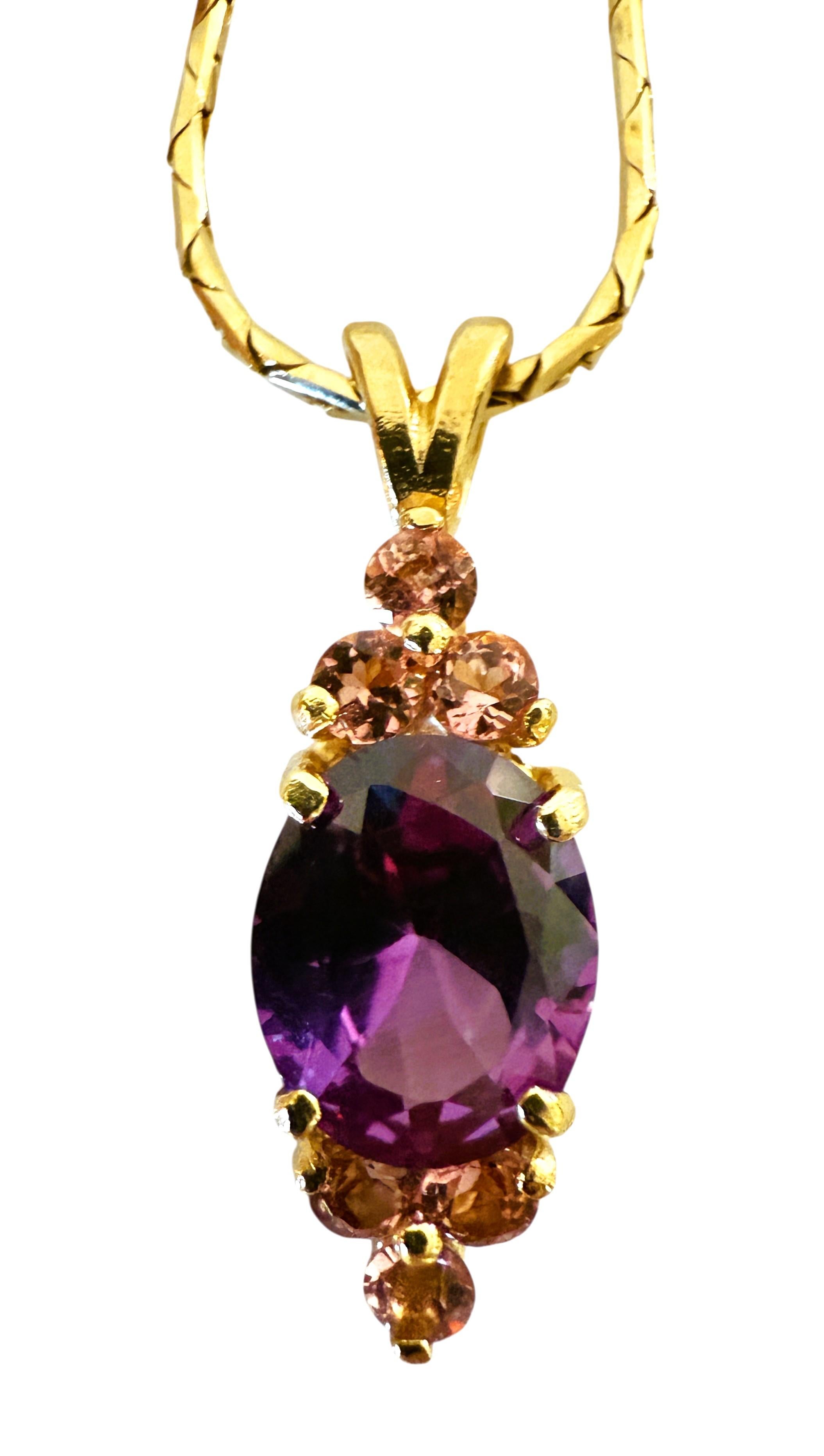 Art déco Collier en or 14k avec saphir de couleur changeante et tourmaline taillée en diamant de 4,80 carats en vente