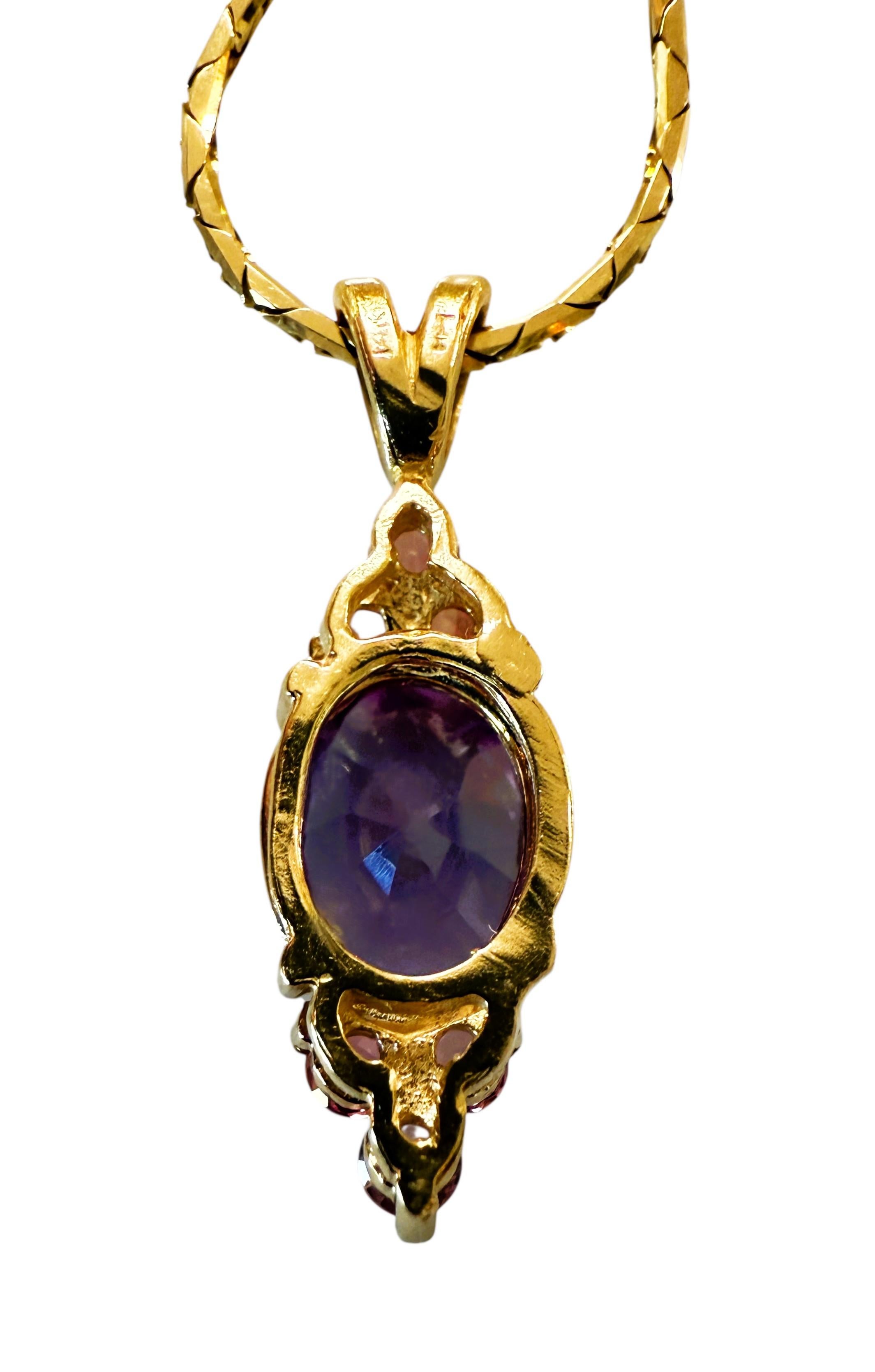 Collier en or 14k avec saphir de couleur changeante et tourmaline taillée en diamant de 4,80 carats Pour femmes en vente