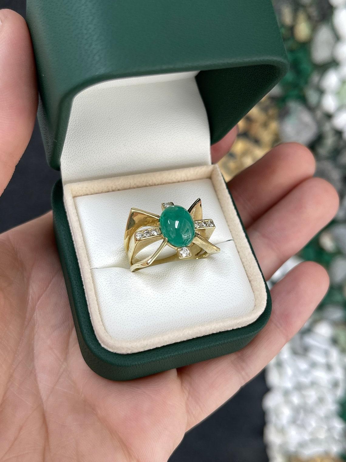 Anello in oro 14K con smeraldo ovale cabochon e diamante da 5,12tcw, stile Star Unisex in vendita 2