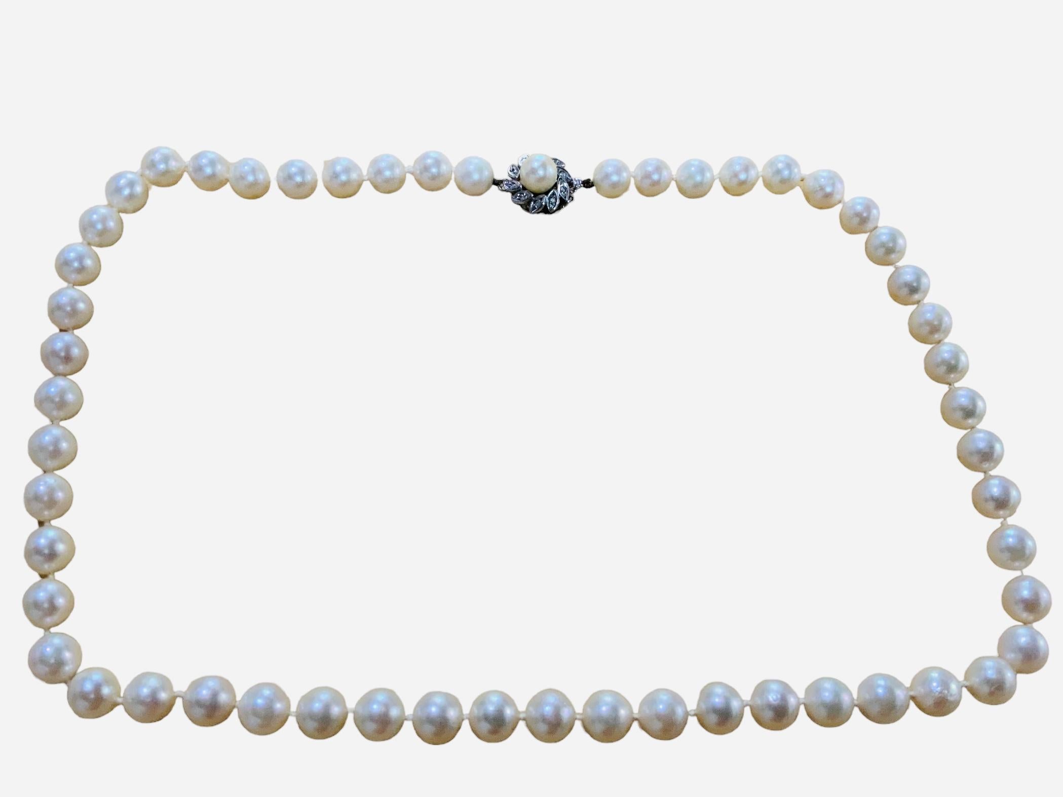 14K Gold Akoya Pearls And Diamonds Necklace  For Sale 7