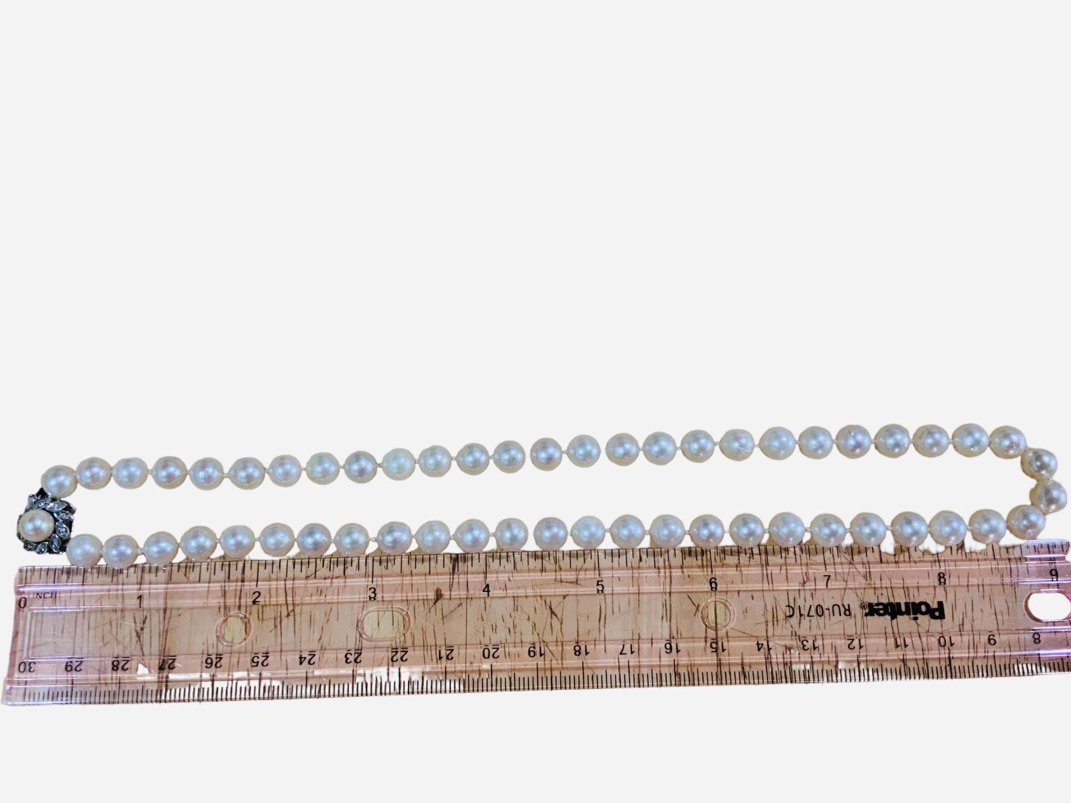 14K Gold Akoya Pearls And Diamonds Necklace In Good Condition For Sale In Guaynabo, PR