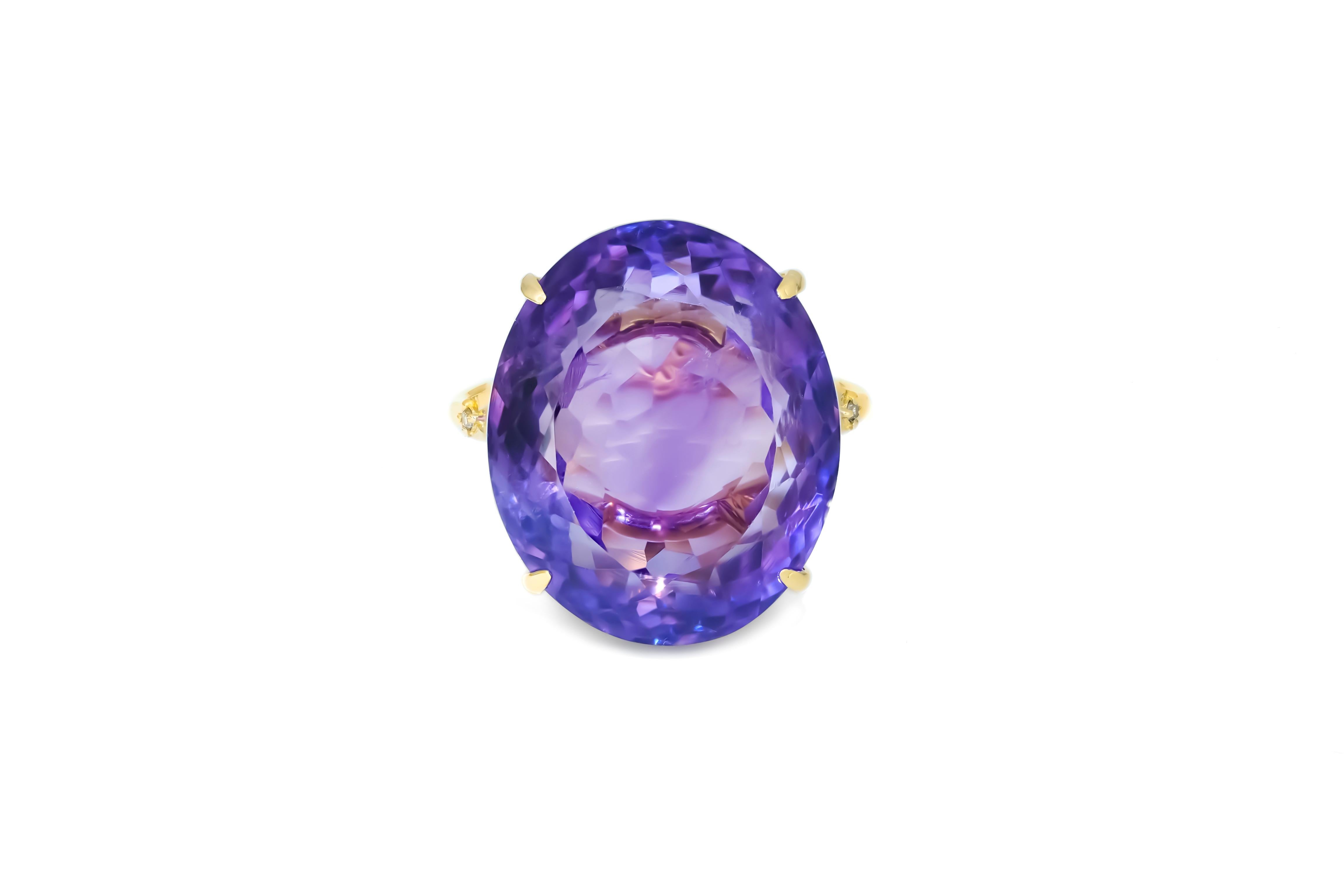 Oval Cut 14k gold Amethyst and diamonds ring.  For Sale