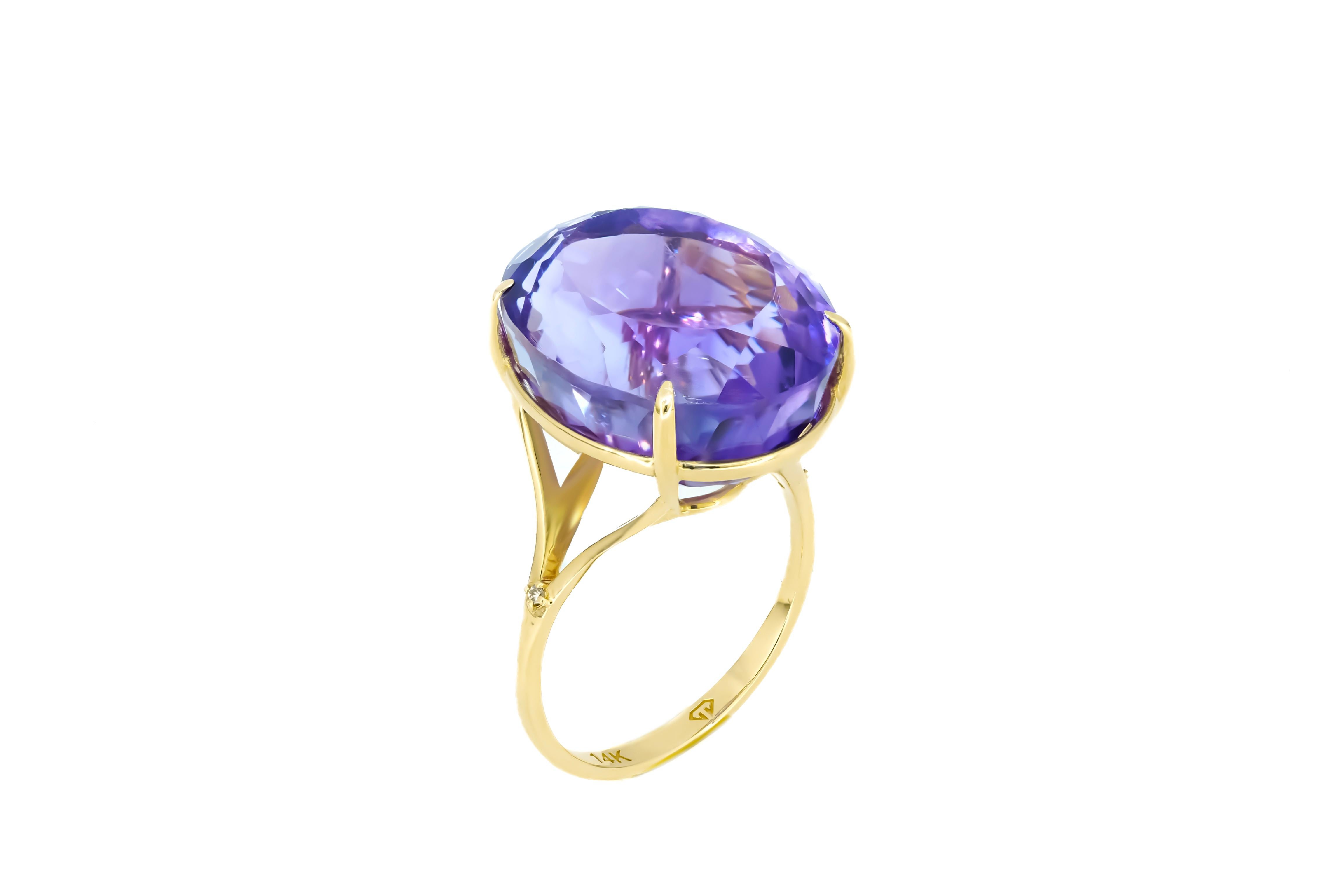 Women's 14k gold Amethyst and diamonds ring.  For Sale