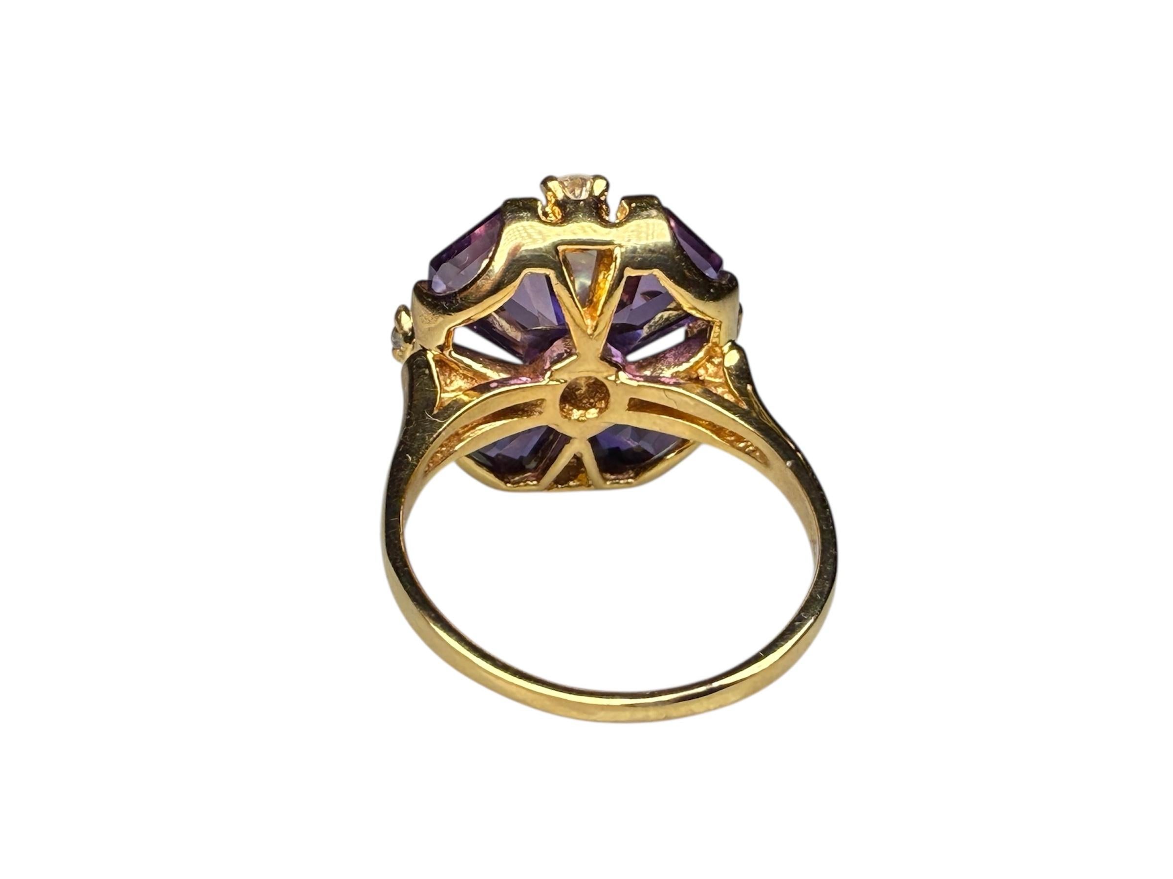 14K Gold Amethyst, Diamanten und Perlen Ring im Angebot 4