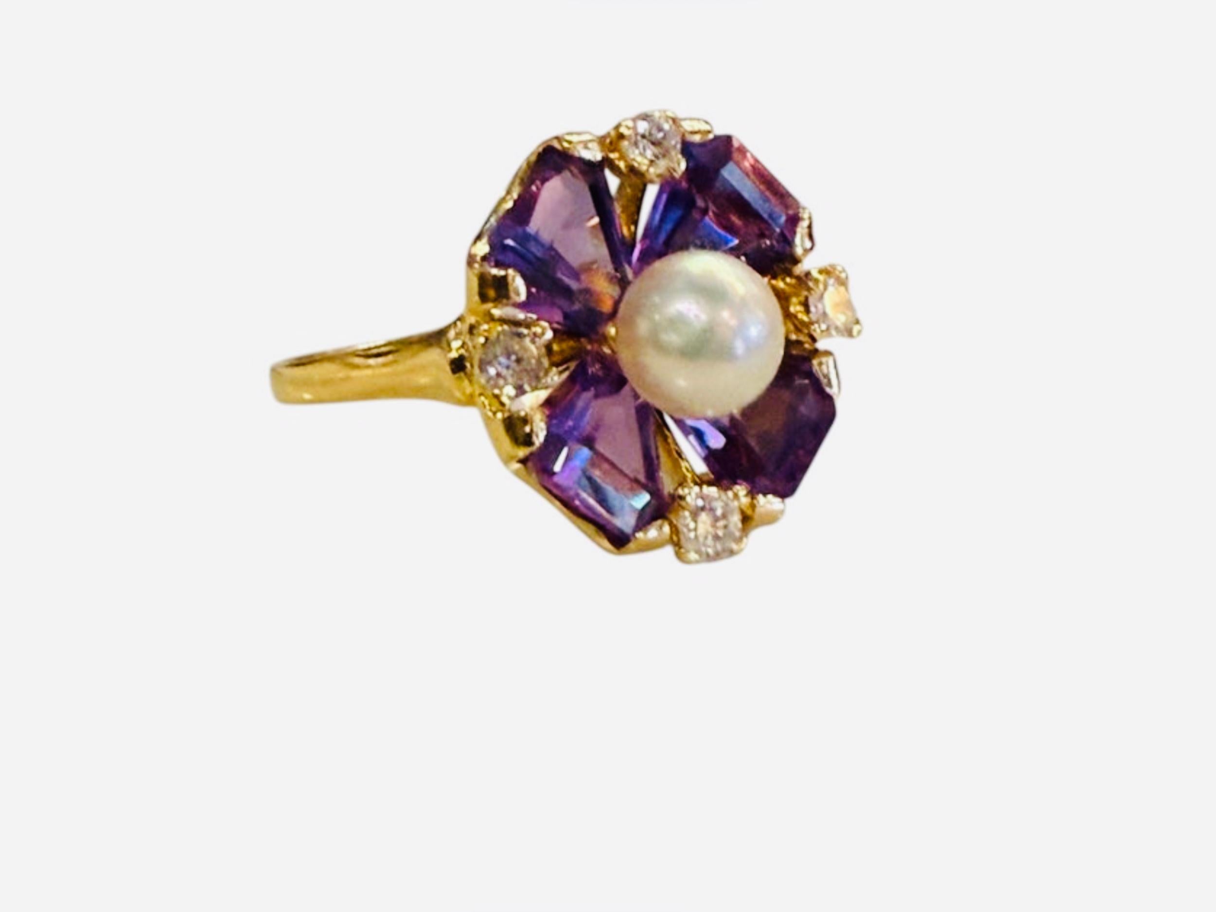14K Gold Amethyst, Diamanten und Perlen Ring (Schildschliff) im Angebot