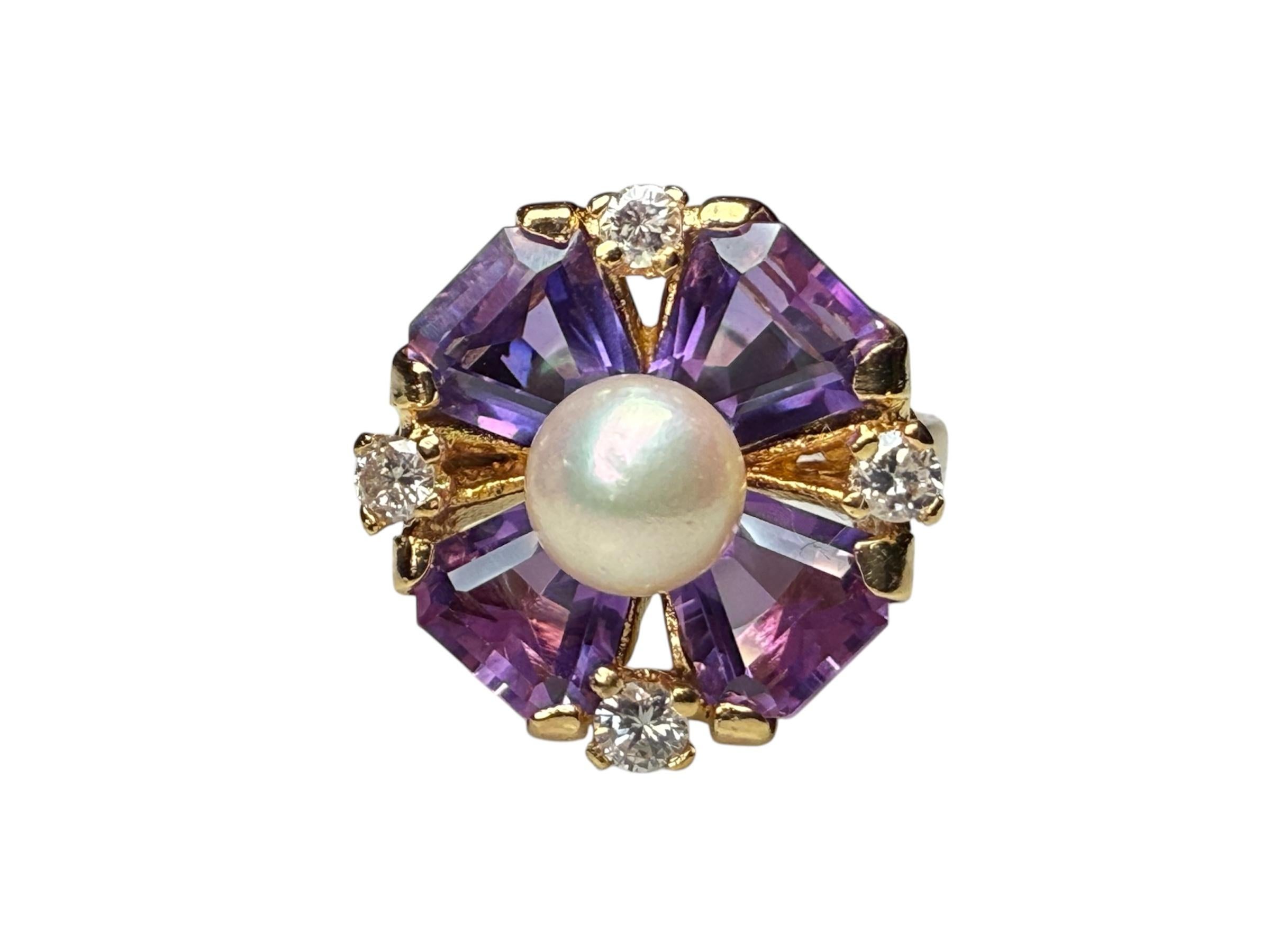 14K Gold Amethyst, Diamanten und Perlen Ring im Angebot 2