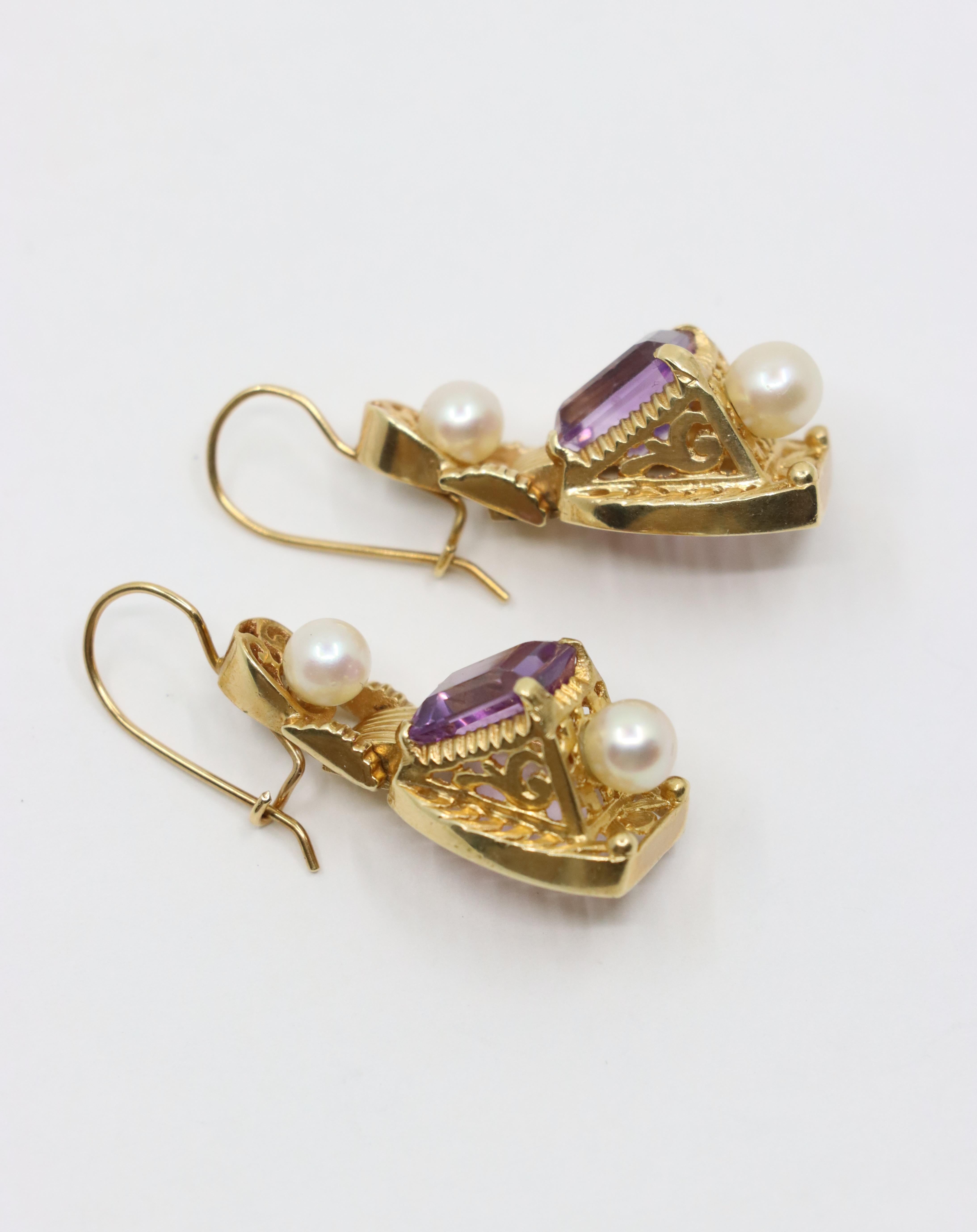 Oval Cut 14K Gold Amethyst Pearl Earring For Sale