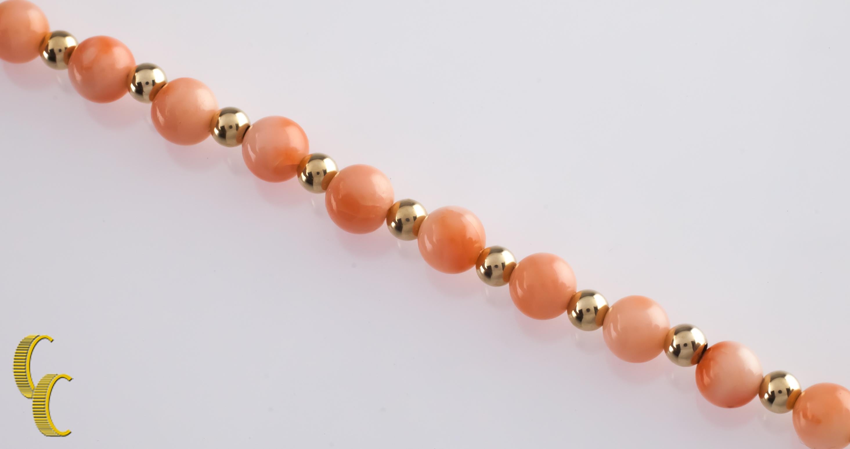 14k Gold and Coral Beads Bracelet with Lobster Clasp, Size 6.75 In Good Condition For Sale In Van Nuys, CA