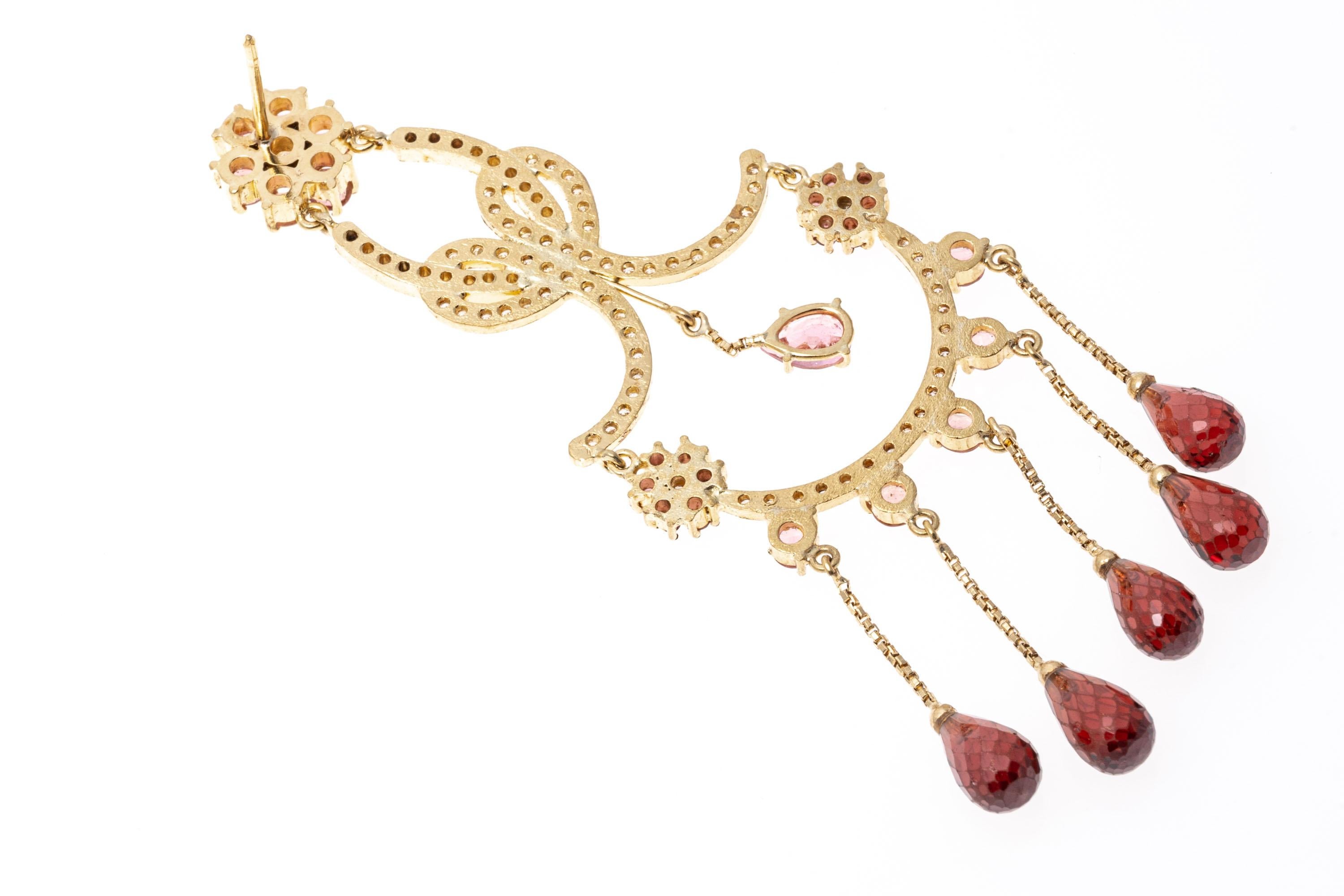 Kronleuchter-Ohrringe aus 18 Karat Gold und Diamanten, Granat und rosa Turmalin im Angebot 1