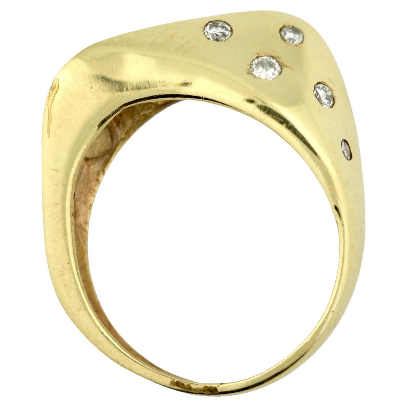 14K Gold and Diamond Ring For Sale