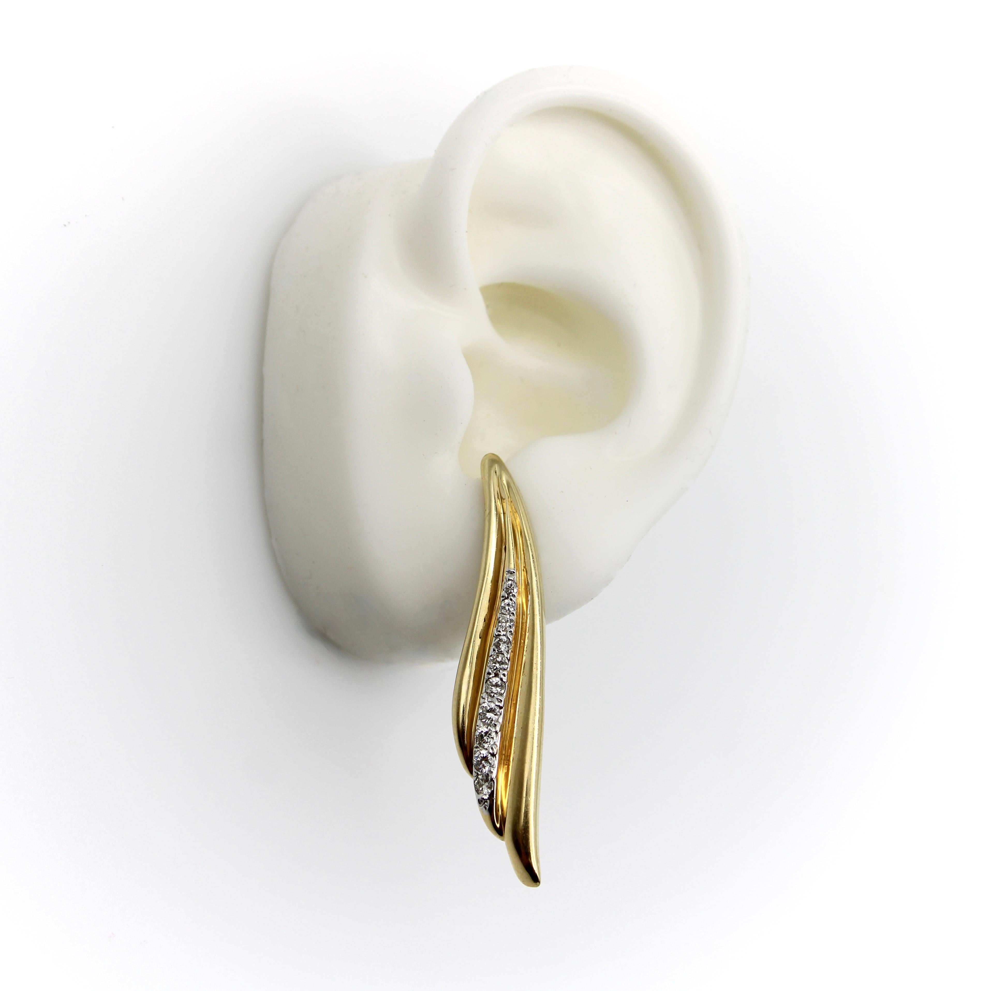 Vintage 14K Gold and Diamond Wing Shaped Earrings In Good Condition For Sale In Venice, CA