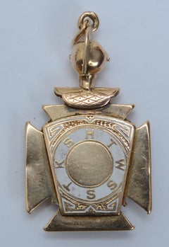 14K Gold and Enamel Decorated Knights Templar Masonic Fob Pendant