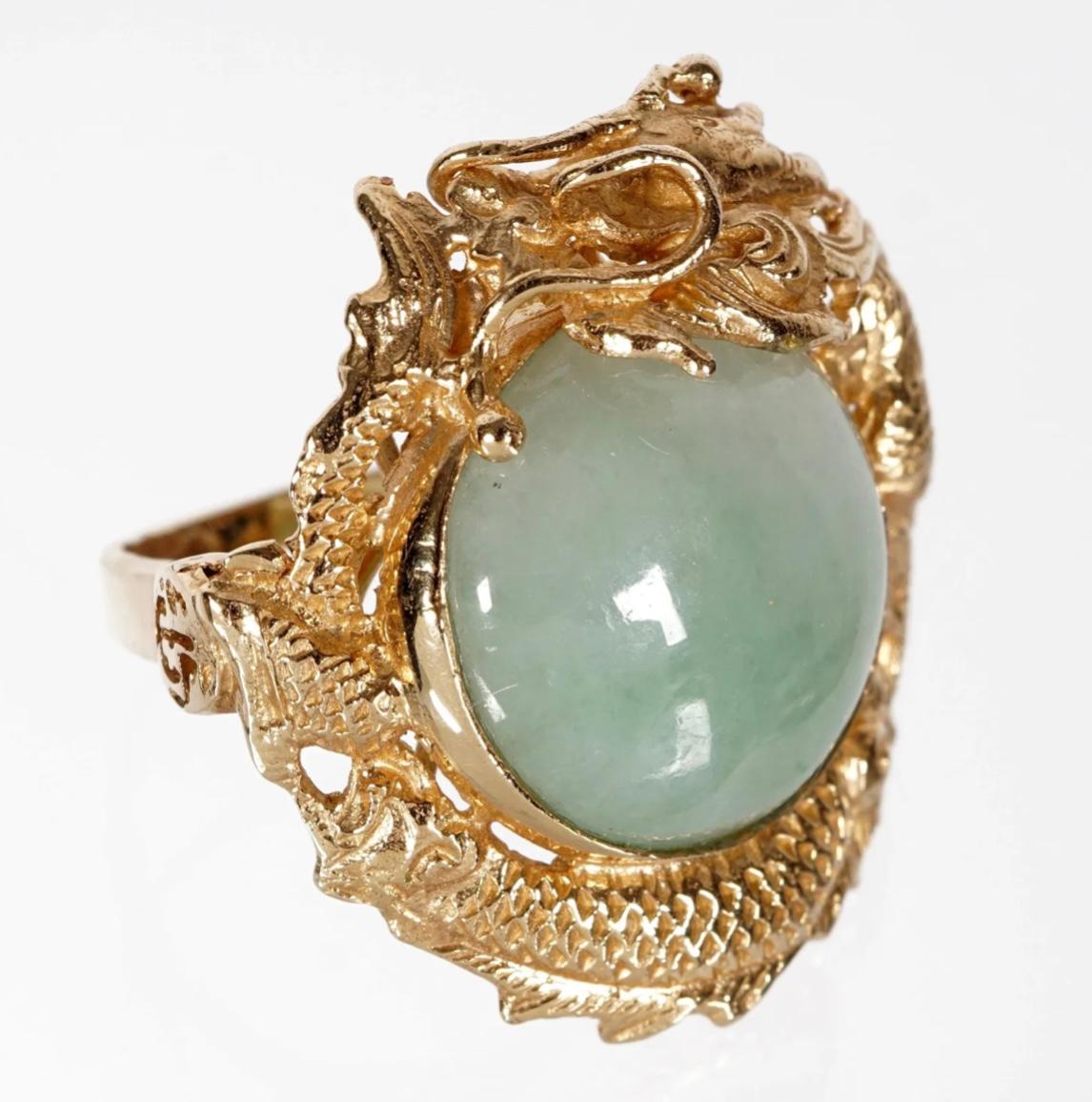 Cabochon 14k Gold and Jade Dragon Ring For Sale