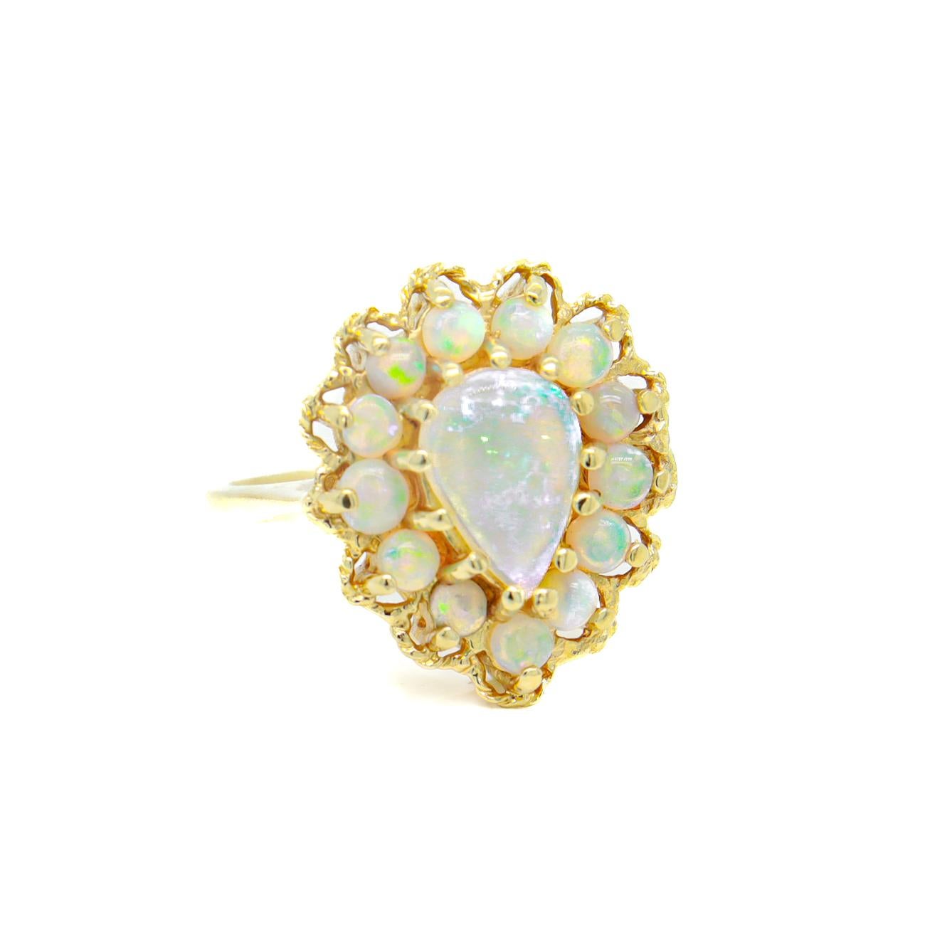 Anillo de Cóctel de Oro de 14k y Racimo de Ópalo 1
