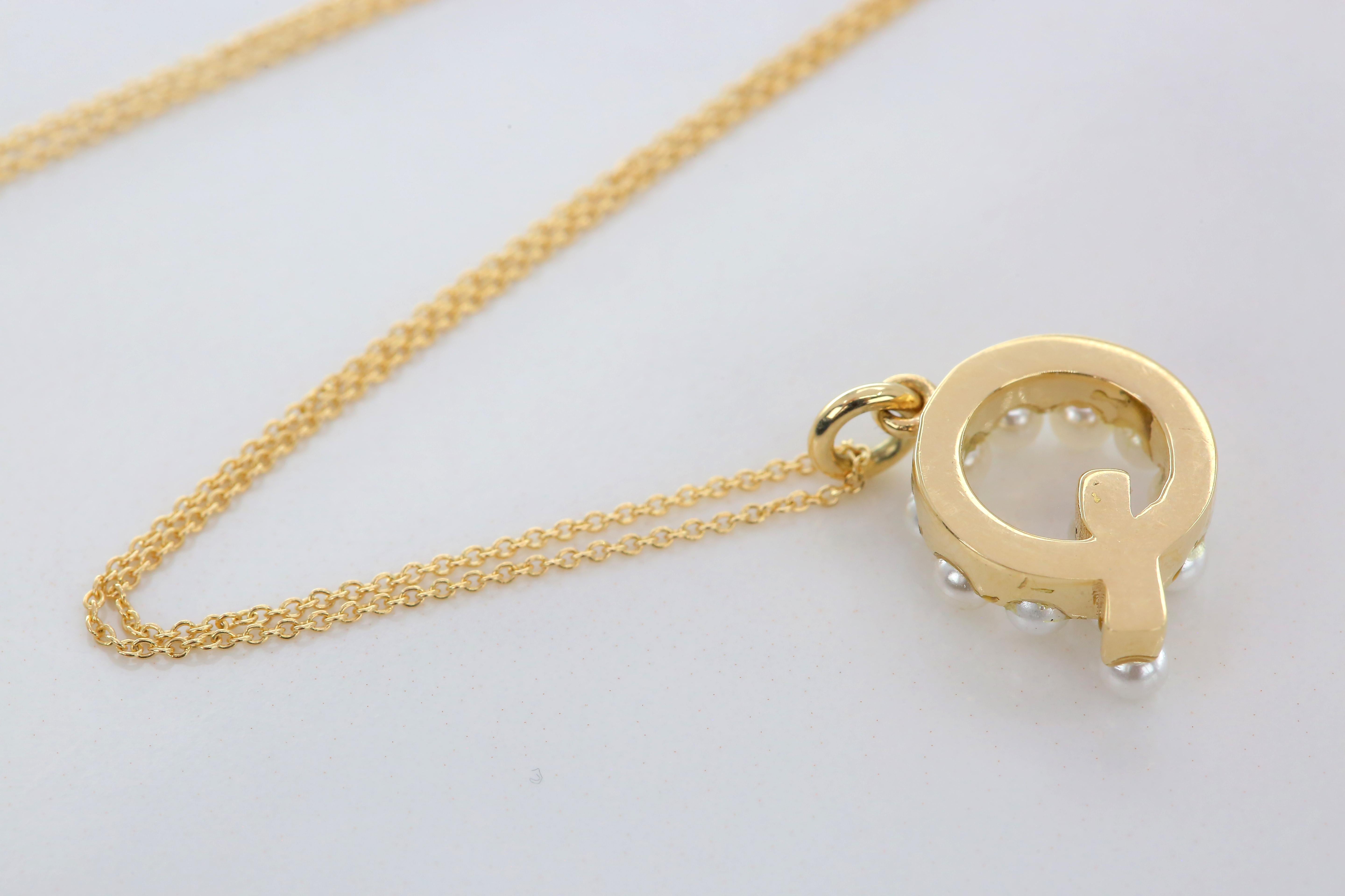 Women's 14K Gold and Pearl Initial Letter Q Necklace For Sale