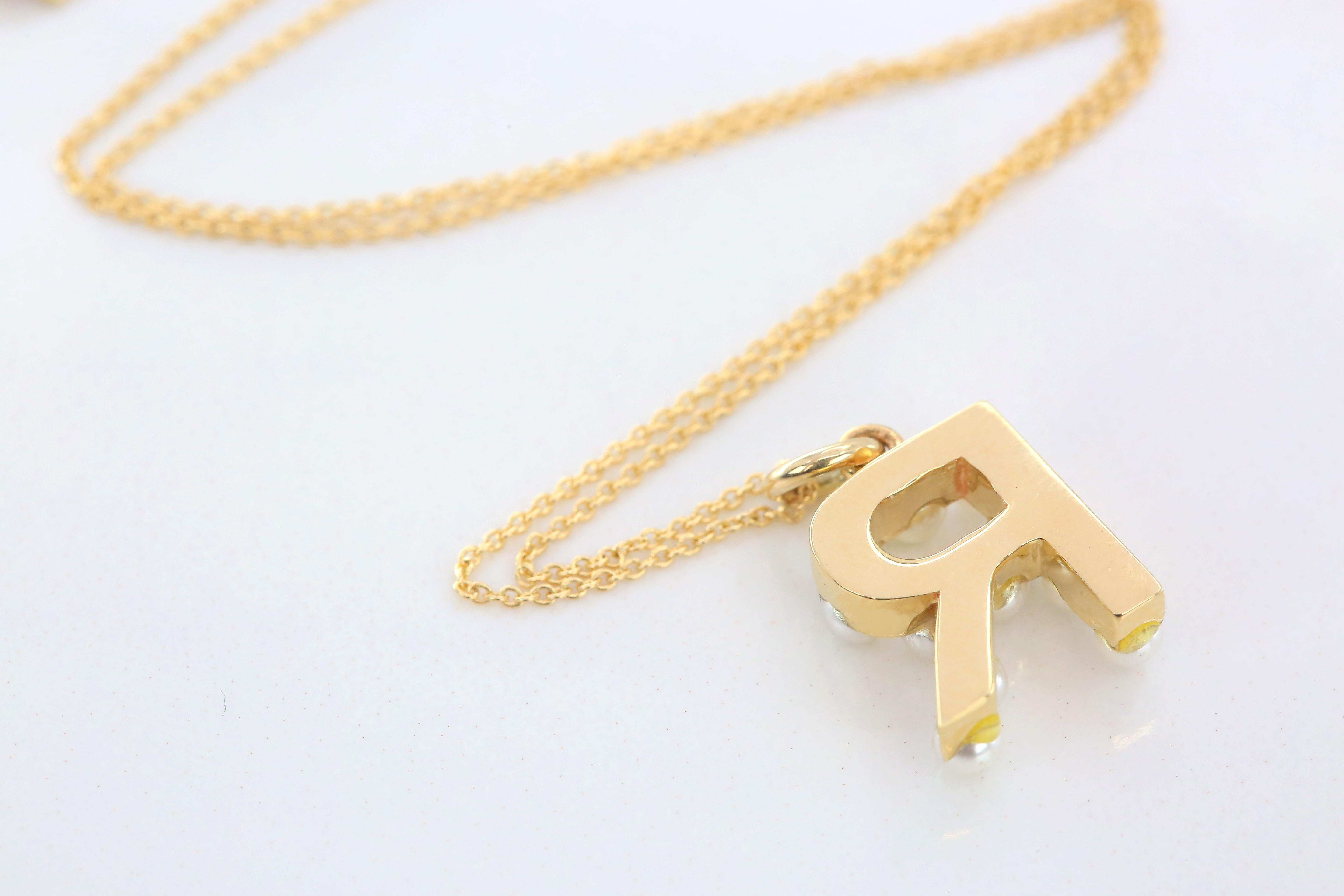 Women's 14K Gold and Pearl Initial Letter R Necklace For Sale