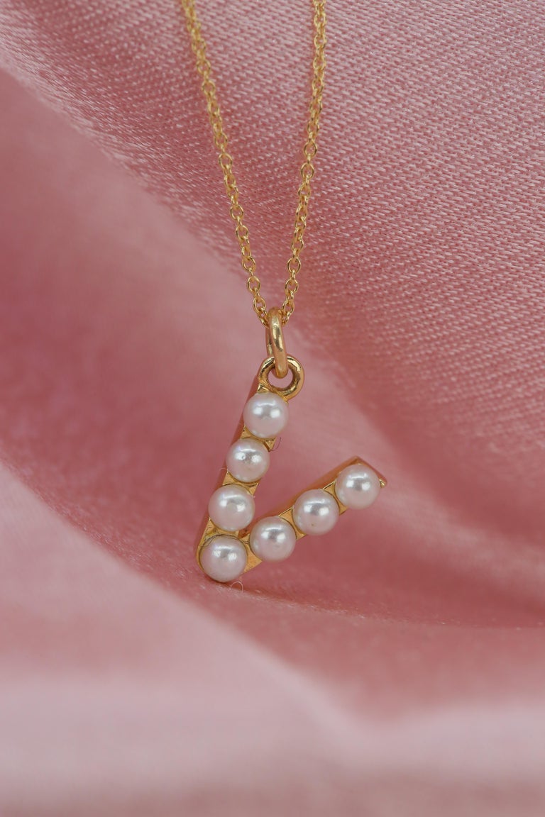 14K Gold and Pearl Initial Letter V Necklace For Sale at 1stDibs