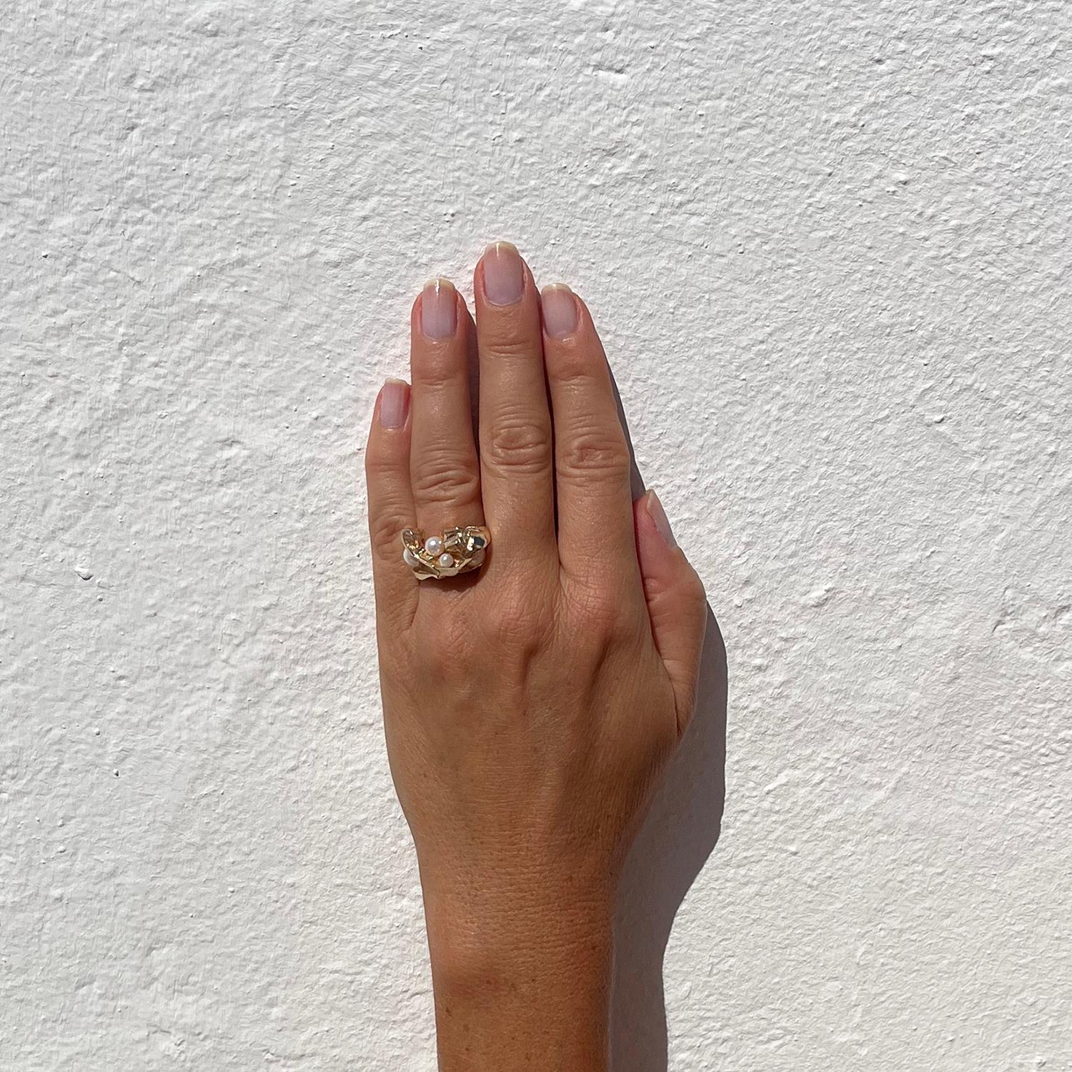 14K Gold and Pearl Ring by Björn Weckström Made in the 1970s For Sale 5