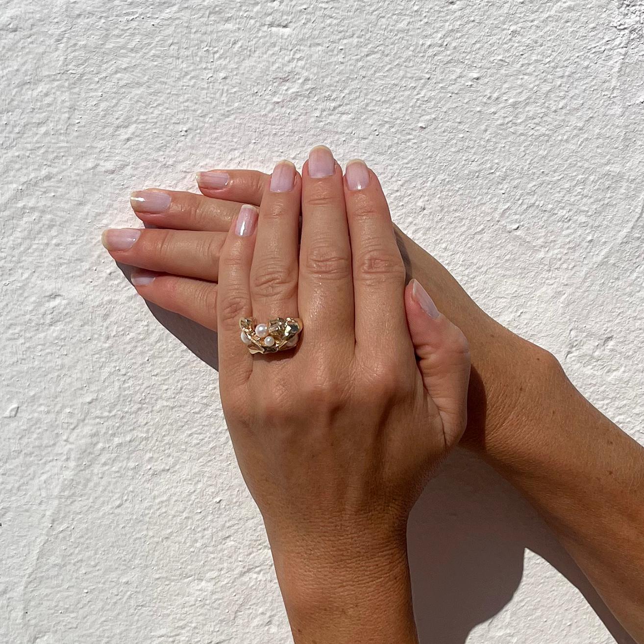 14K Gold and Pearl Ring by Björn Weckström Made in the 1970s For Sale 6