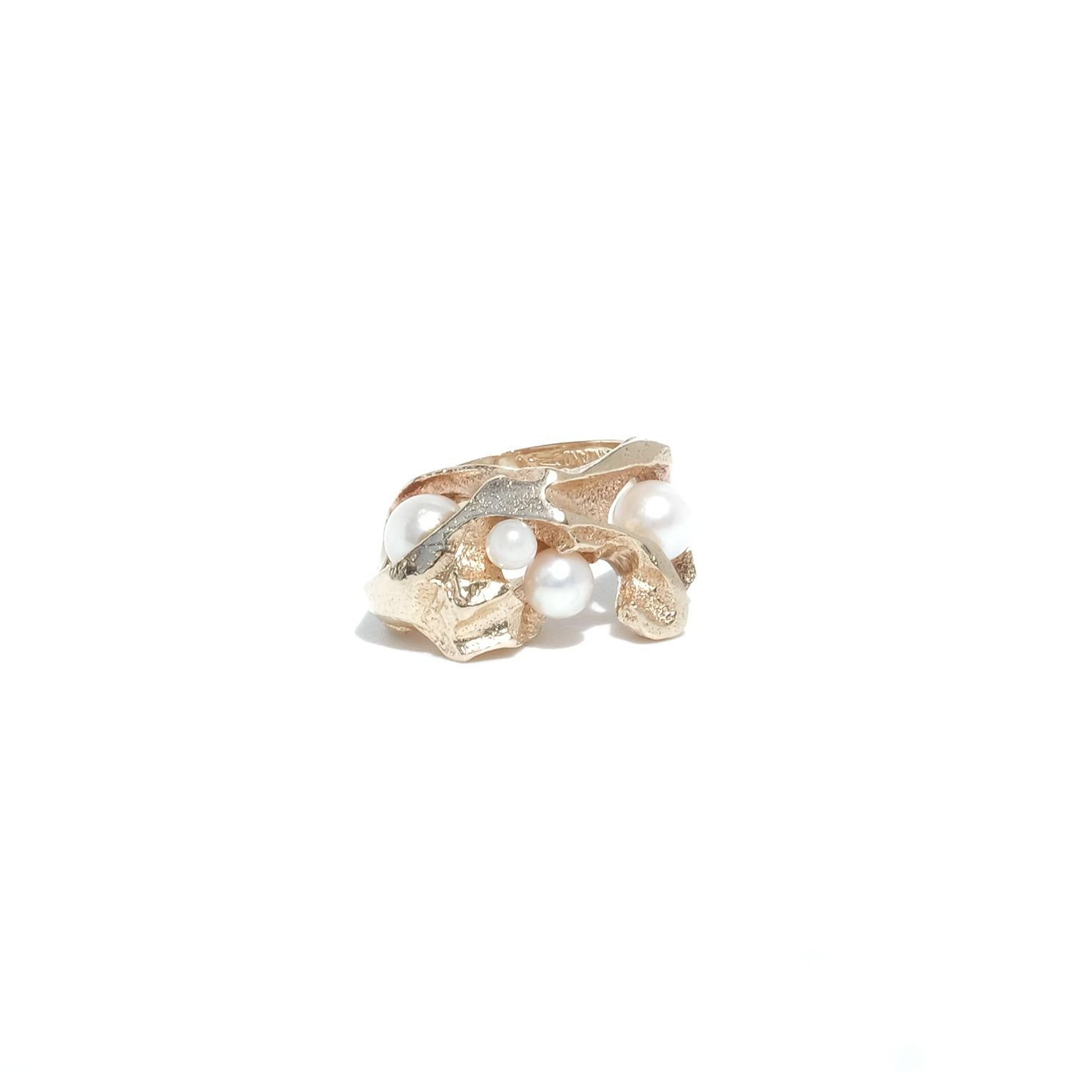 Women's or Men's 14K Gold and Pearl Ring by Björn Weckström Made in the 1970s For Sale