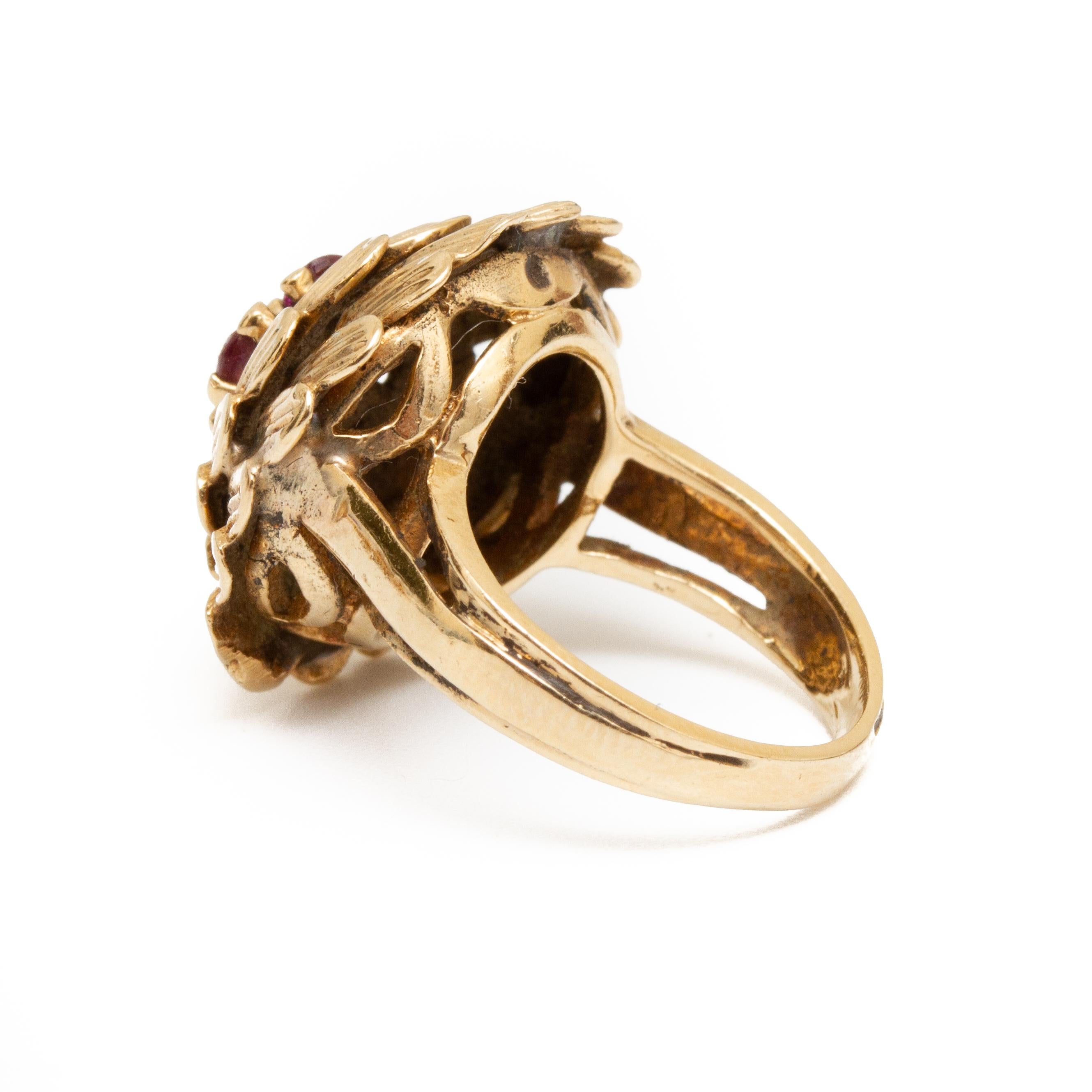 14k Gold and Ruby Ring In Good Condition In Kingston, NY