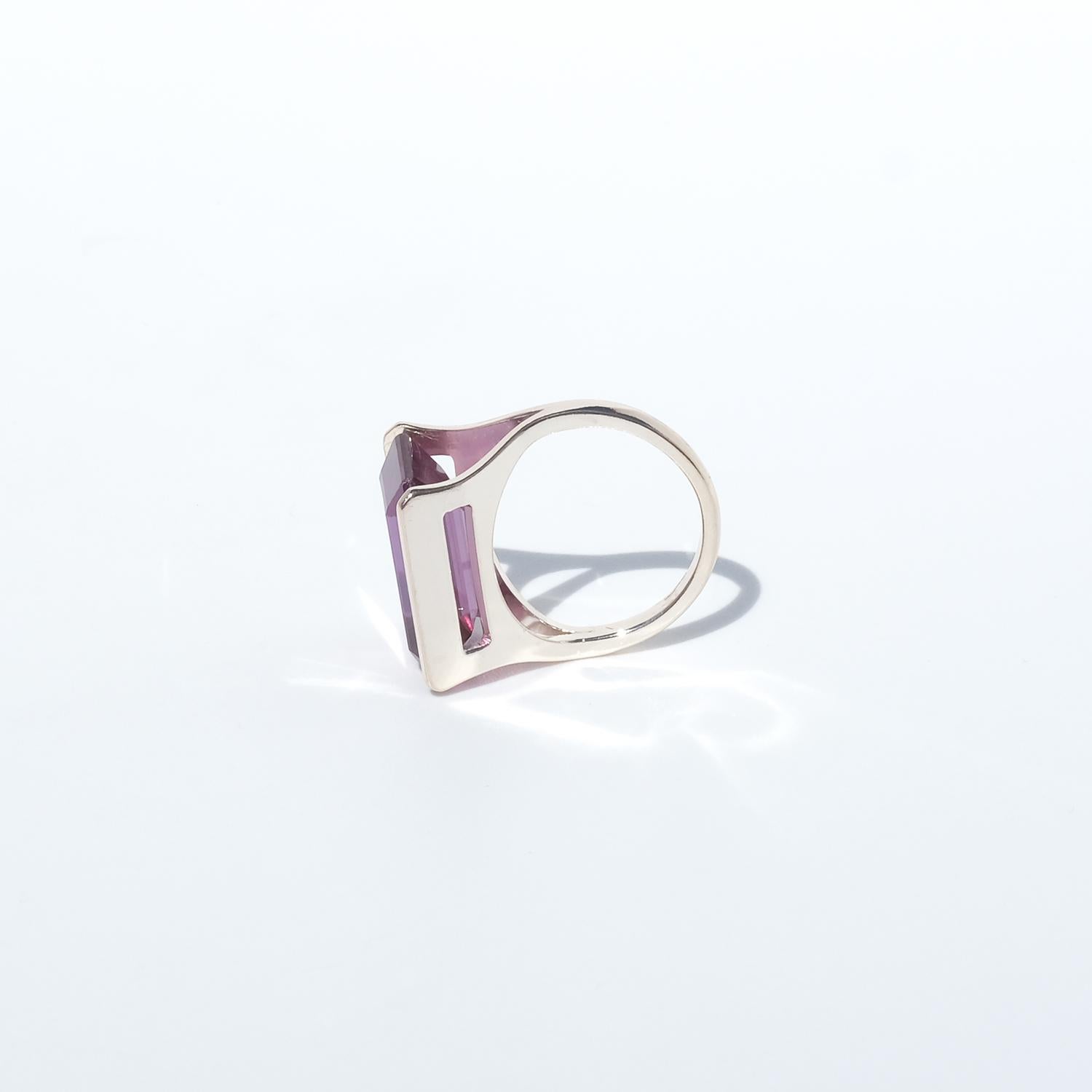 14K Gold und synthetisches Korund Vintage-Ring im Angebot 6
