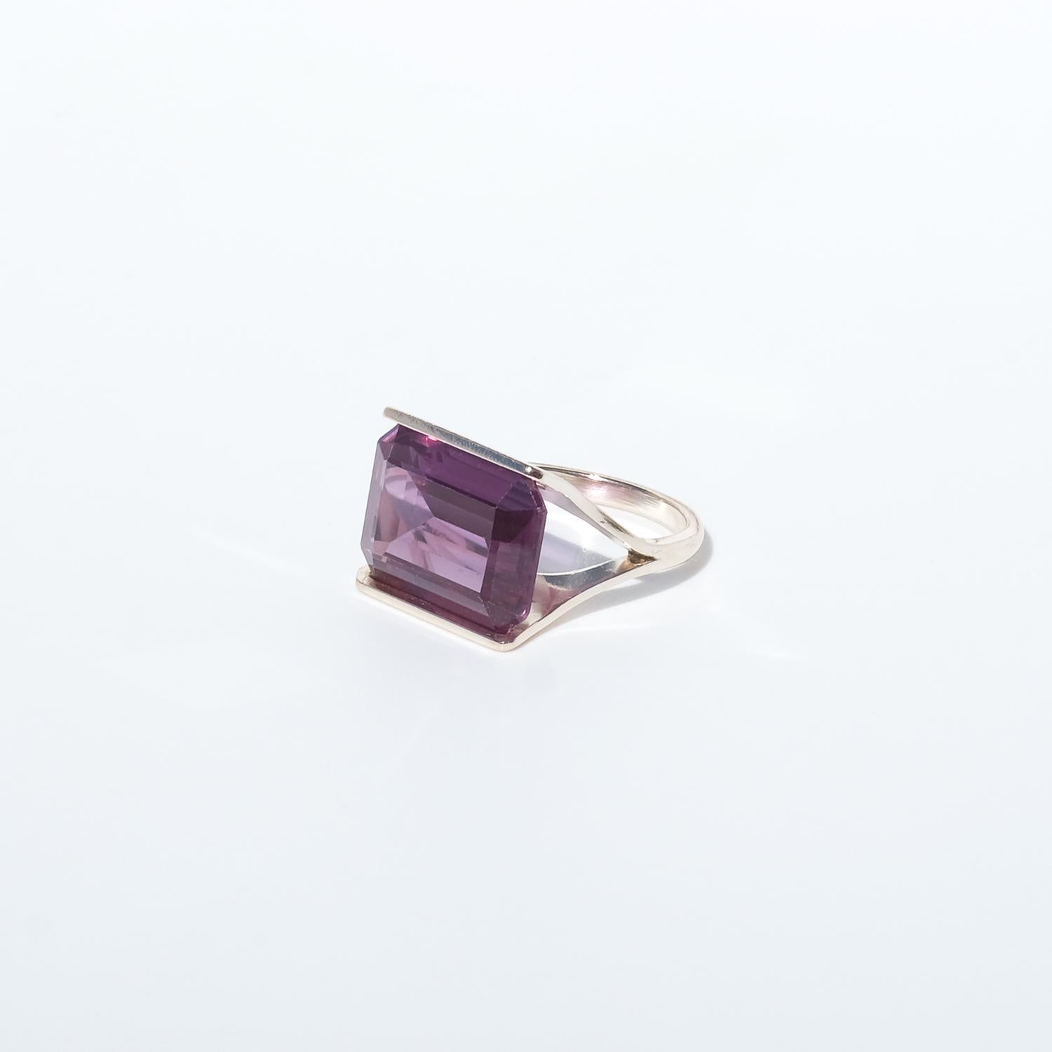 14K Gold und synthetisches Korund Vintage-Ring für Damen oder Herren im Angebot