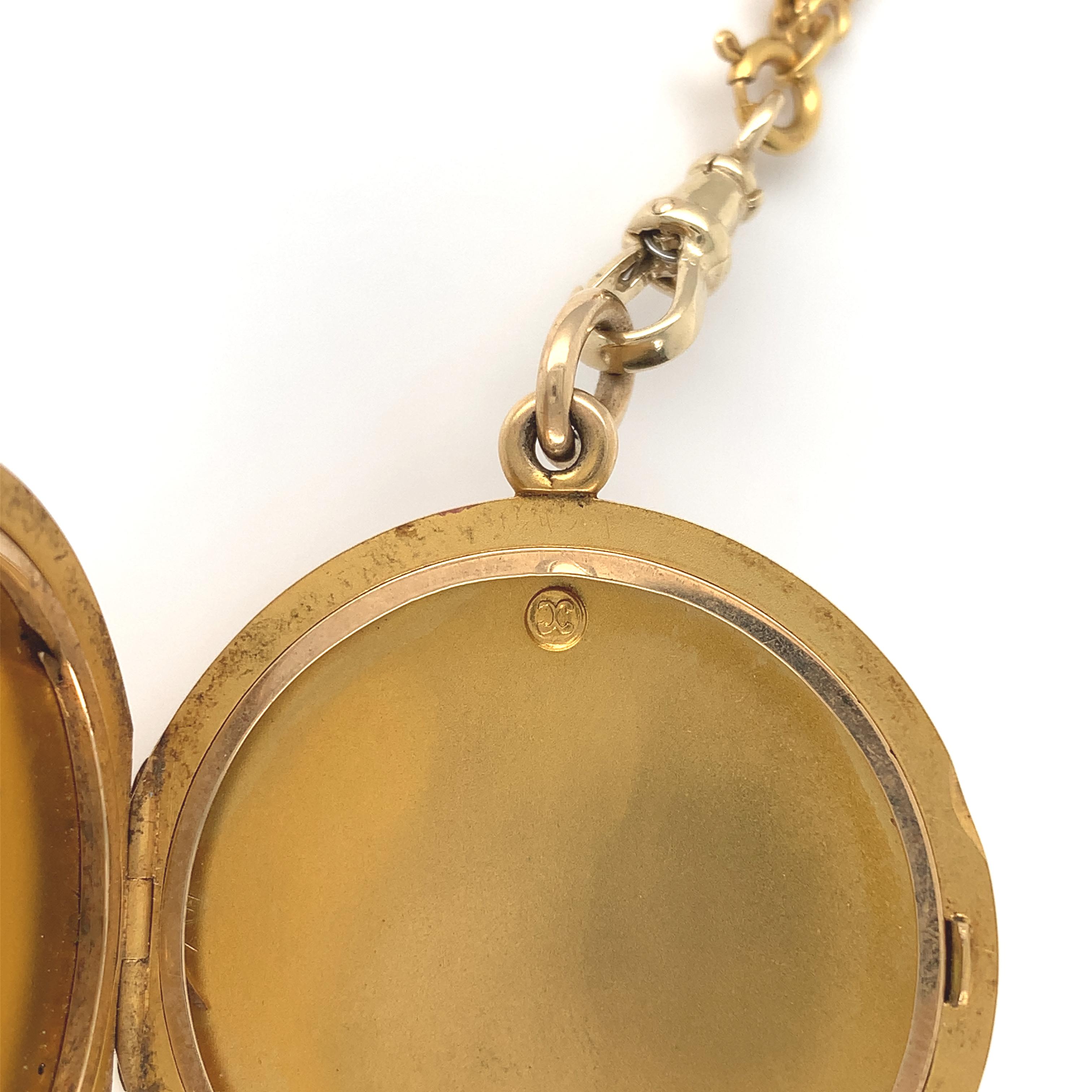 14K gold Antique Locket on 18K gold Hand Made Chain For Sale 6