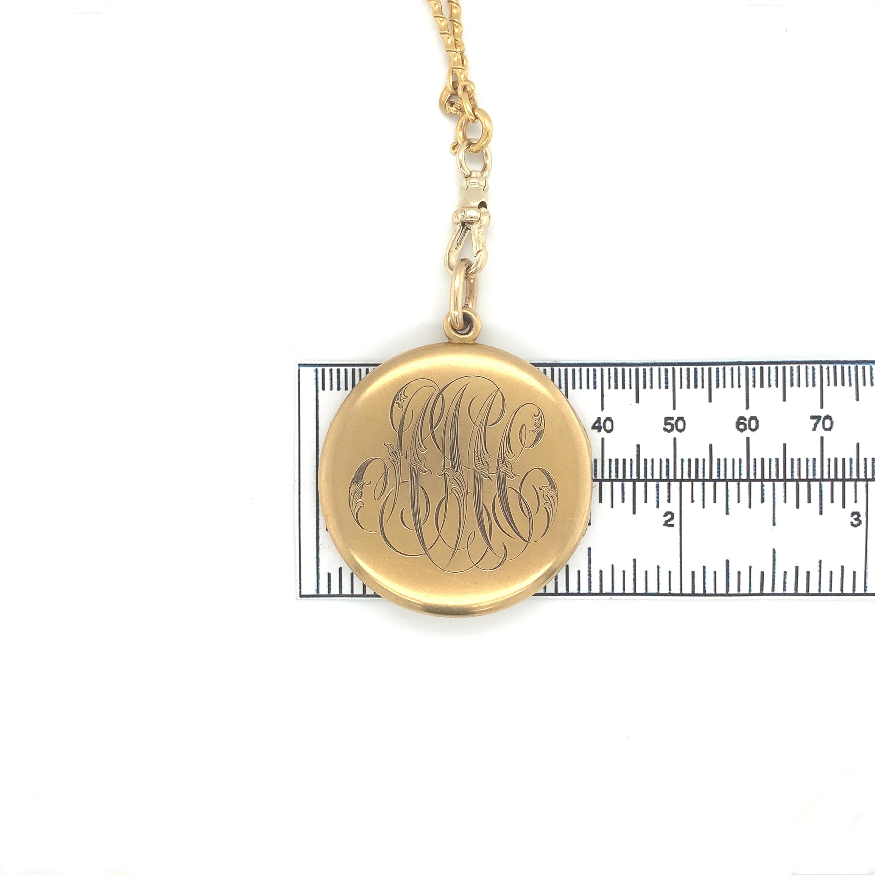 14K gold Antique Locket on 18K gold Hand Made Chain For Sale 7