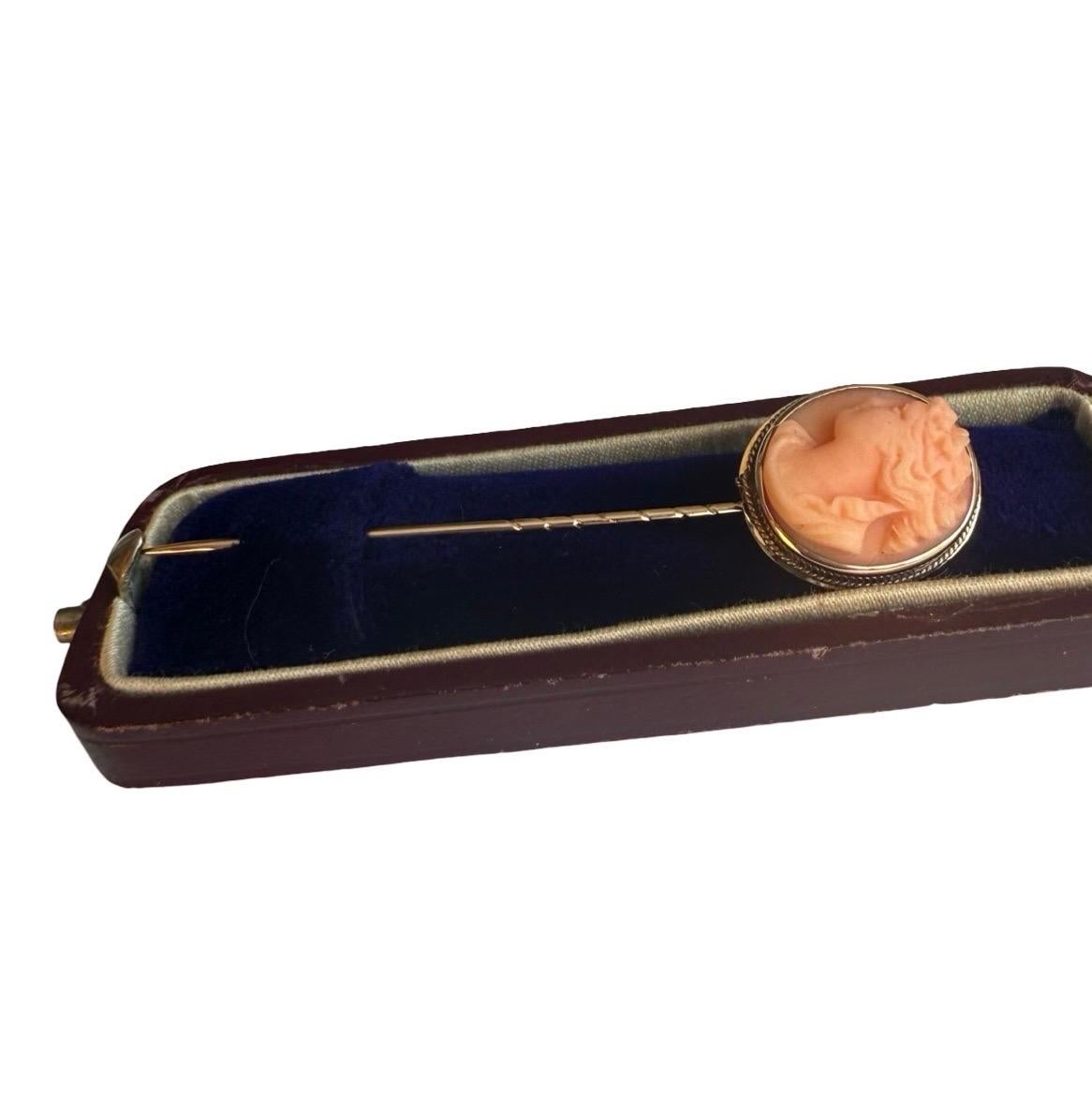 14k Gold Antique Victorian sculpté Coral Cameo Stickpin, Greek Goddess, 14ct box en vente 5