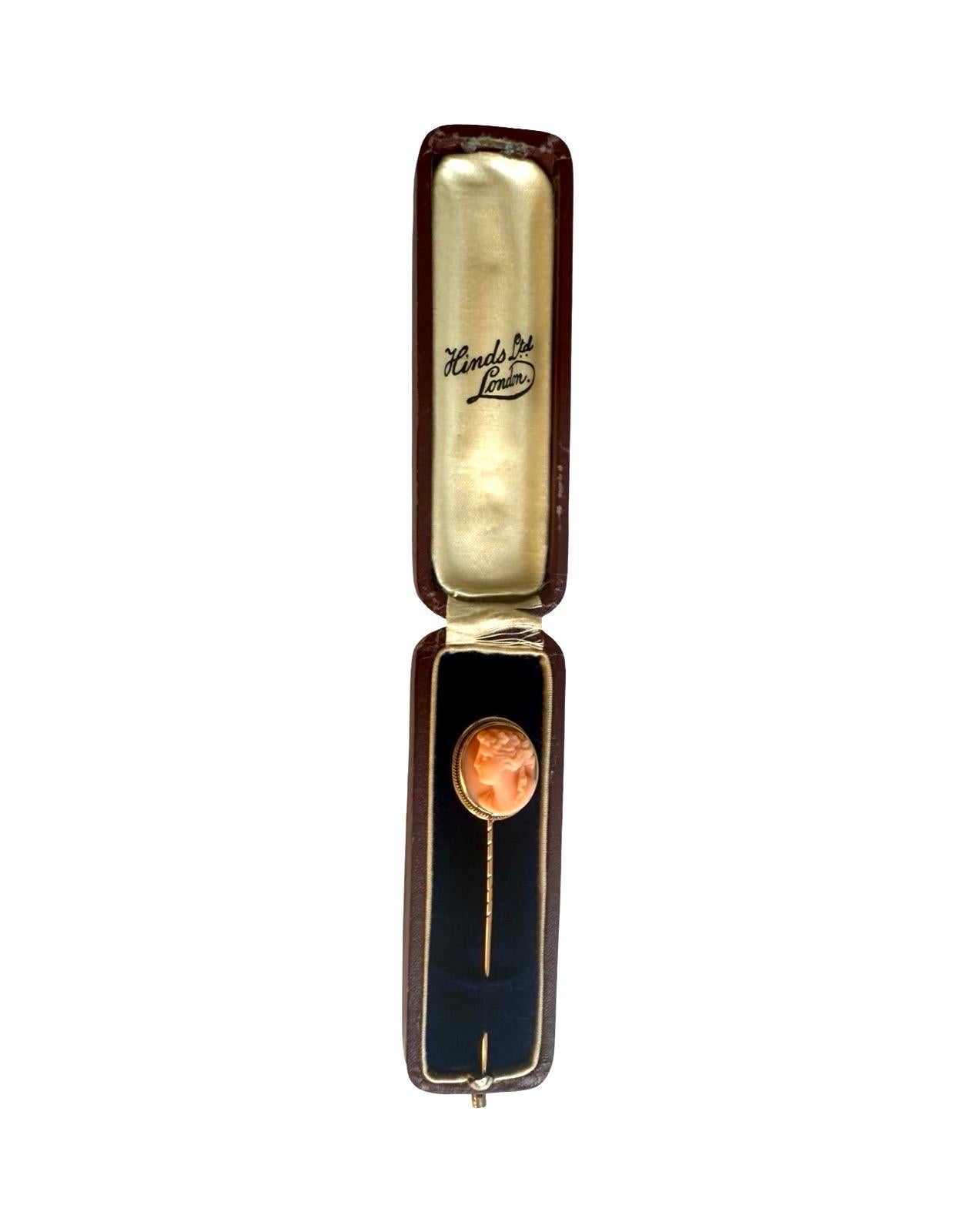 14k Gold Antique Victorian sculpté Coral Cameo Stickpin, Greek Goddess, 14ct box en vente 8
