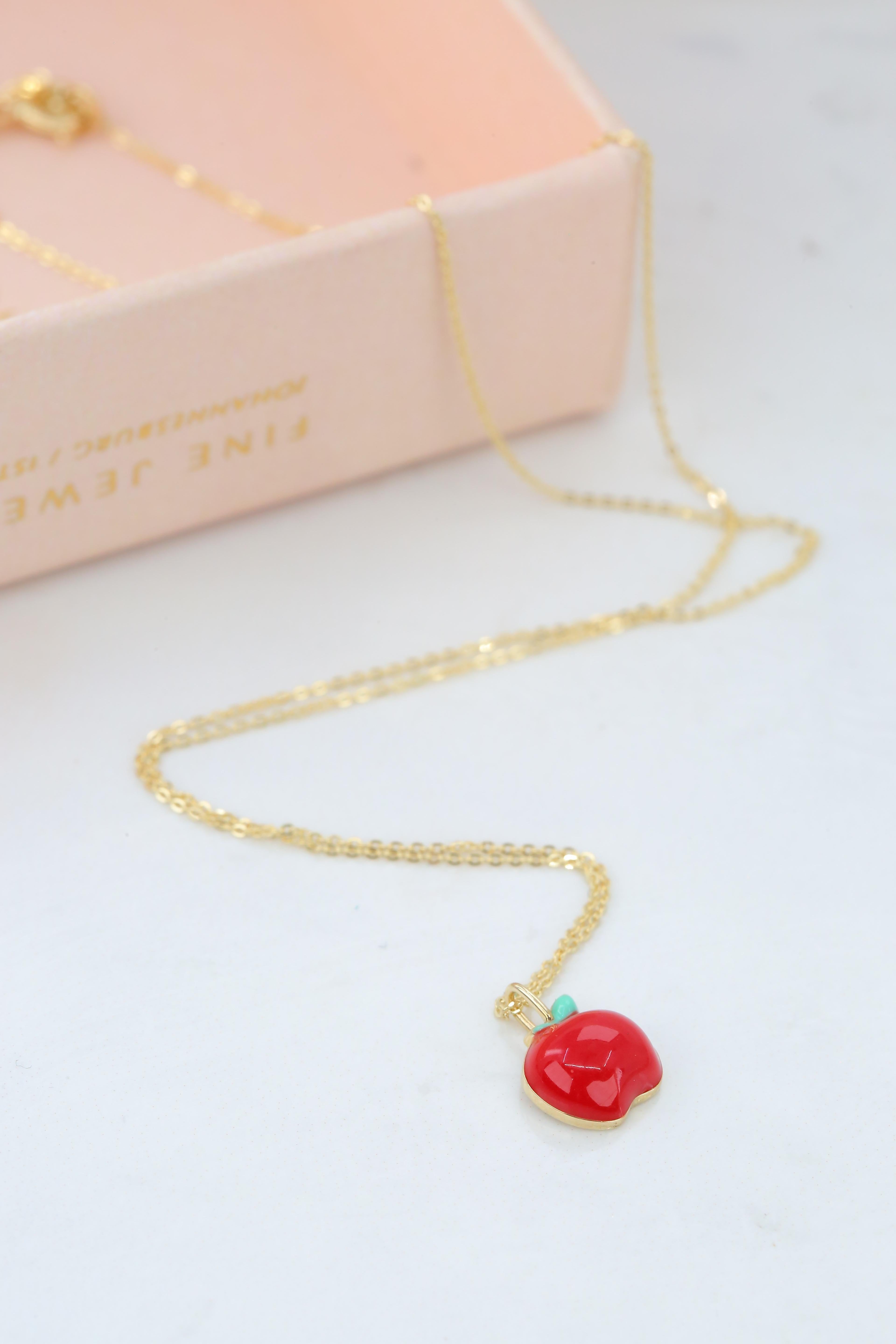 14K Gold Apple Necklace, Enamel Fruit Necklace In New Condition For Sale In ISTANBUL, TR