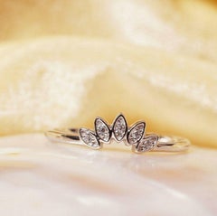 14k Gold Art Deco Diamond Ring Wedding Stackable Ring Gold Crown Diamond Ring.