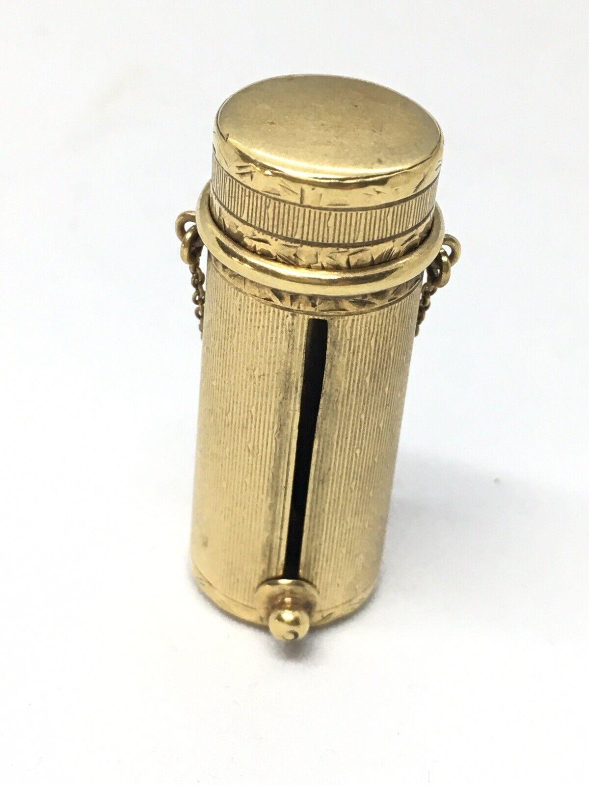 14K Gold Art DecoTiffany & Co Antique Lipstick Holder Case 1930s

11.8 gram
Marked '14K Tiffany & Co '
1 3/4 inch tall
1/2 inch diameter
Show of wear and tear in consistence with 90 Yrs of age, see pictures