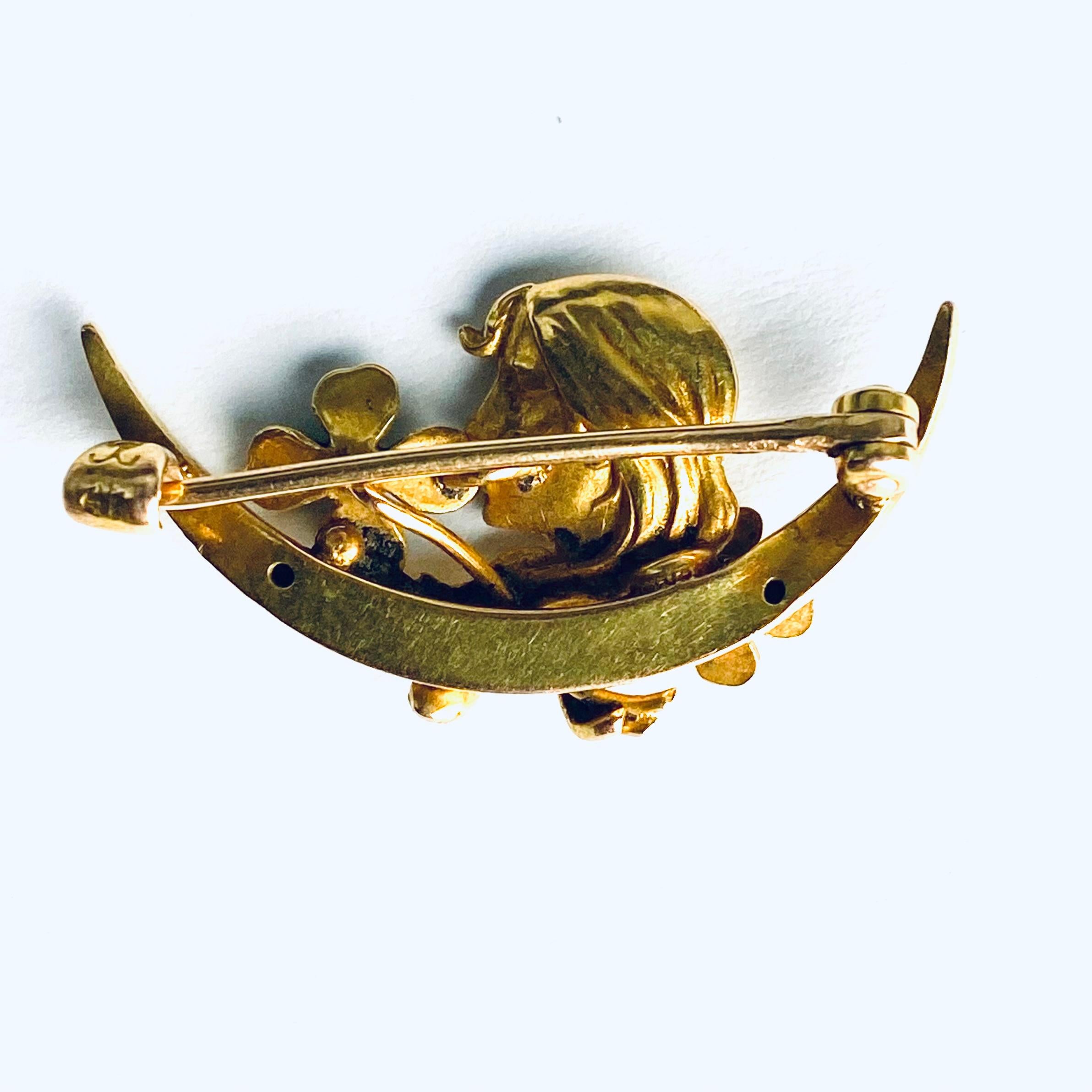 14K Gold Art Nouveau Stick Pin with Enamel and Pearl Accents Early 20th Century For Sale 4