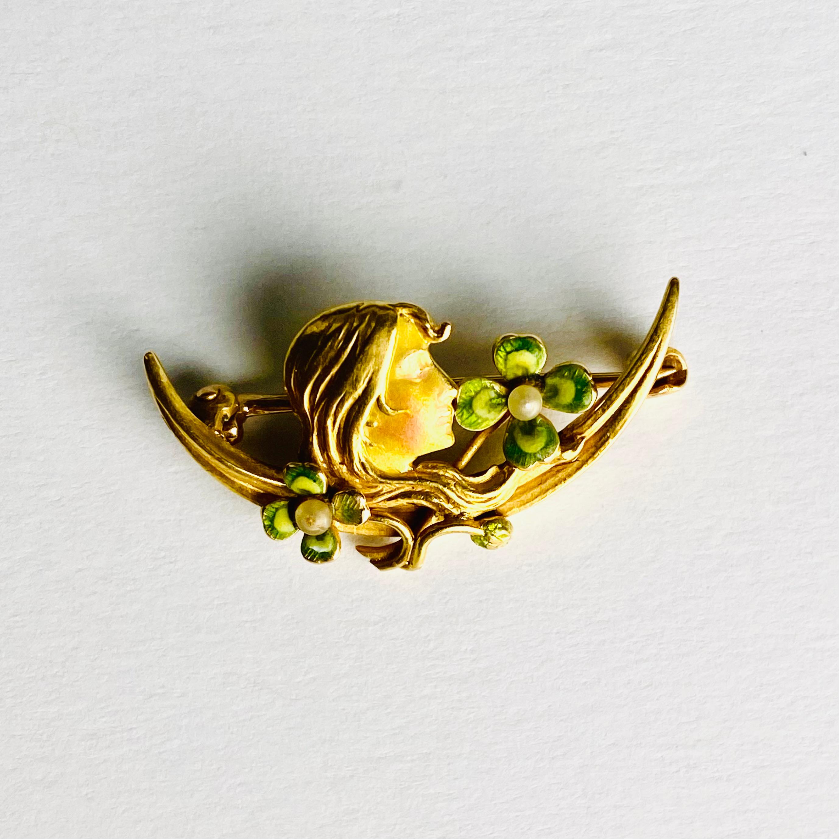 14K Gold Art Nouveau Stick Pin with Enamel and Pearl Accents Early 20th Century For Sale 5