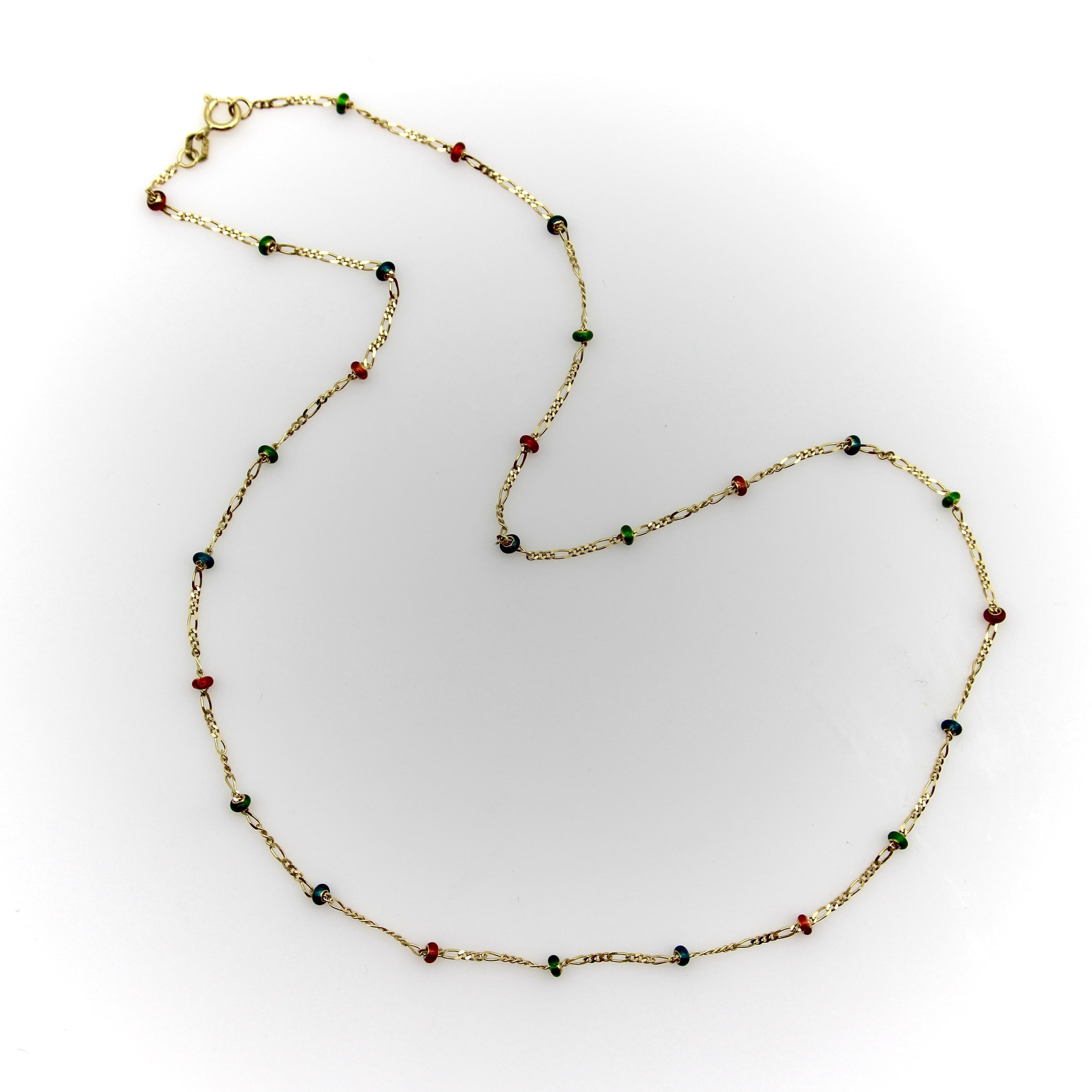 Moderno Catena A Link Baby Figaro in oro 14K con perline d'oro smaltate colorate in vendita